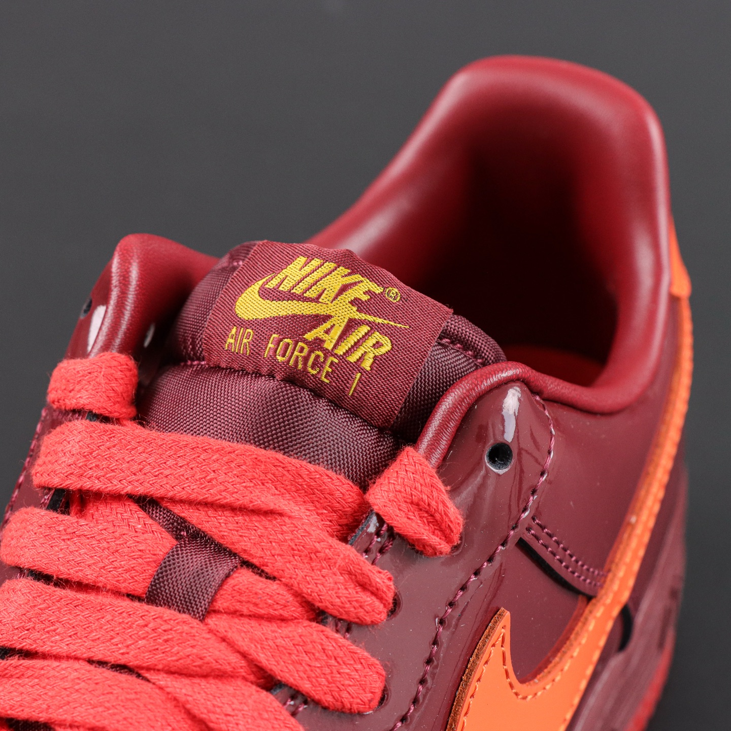 NK AIR Force 1 Low 空军一号漆皮 酒红 SF半纯原生产线出品 独家全新2026档案数据 原厂Sade NK AIR Force 1 Low 空军一号漆皮 酒红 SF半纯原生产线出品 独家全新2026档案数据 原厂Sade