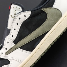 Jordan × Travis Scott Air Jordan 1 Low 倒钩5.0 Medium Olive 黑 Jordan × Travis Scott Air Jordan 1 Low 倒钩5.0 Medium Olive 黑