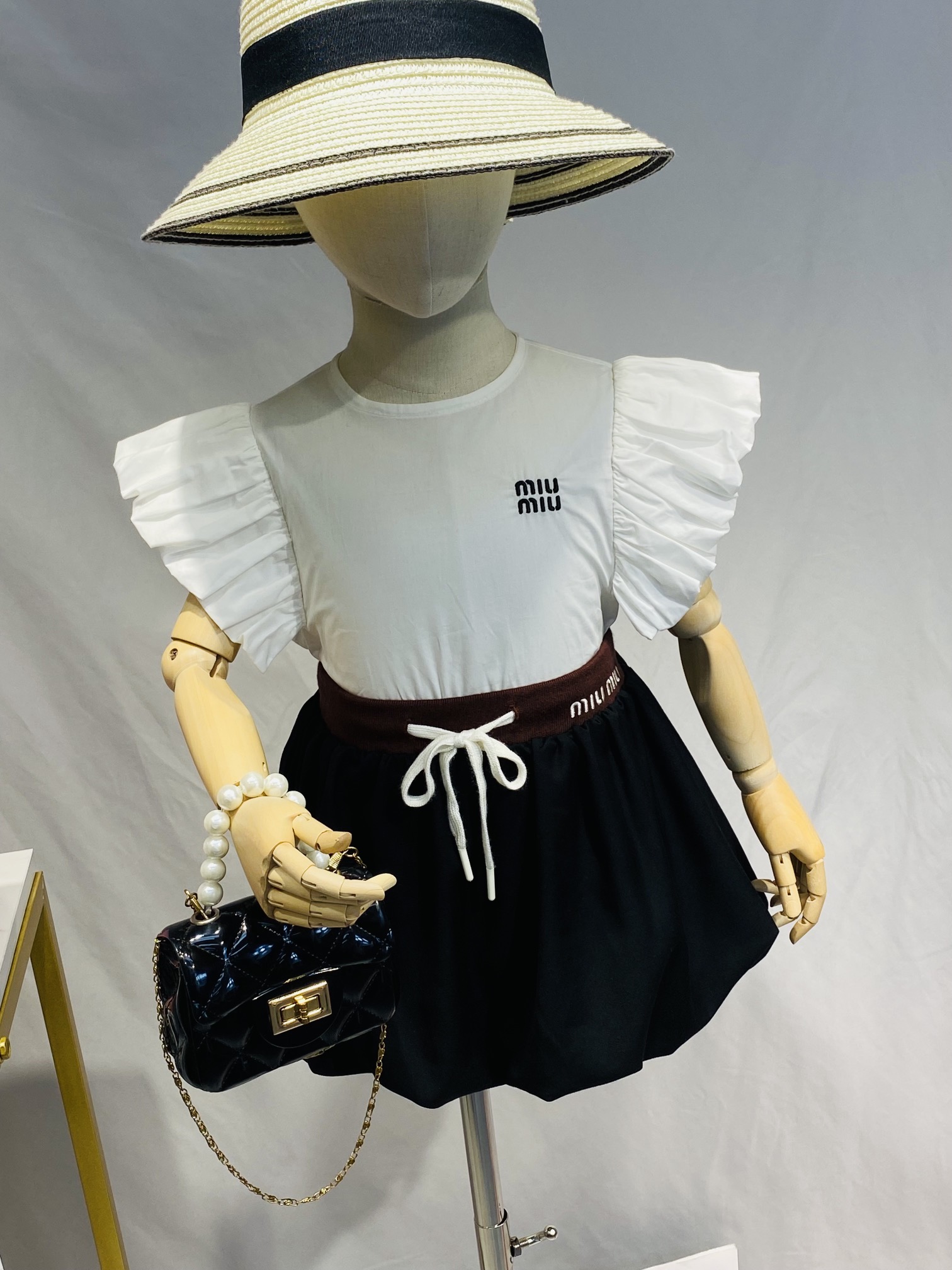 Elegant Children's Two-Piece Set: Shirt & Skirt - High Quality, Unique Design 5 i1715233790 3099 4