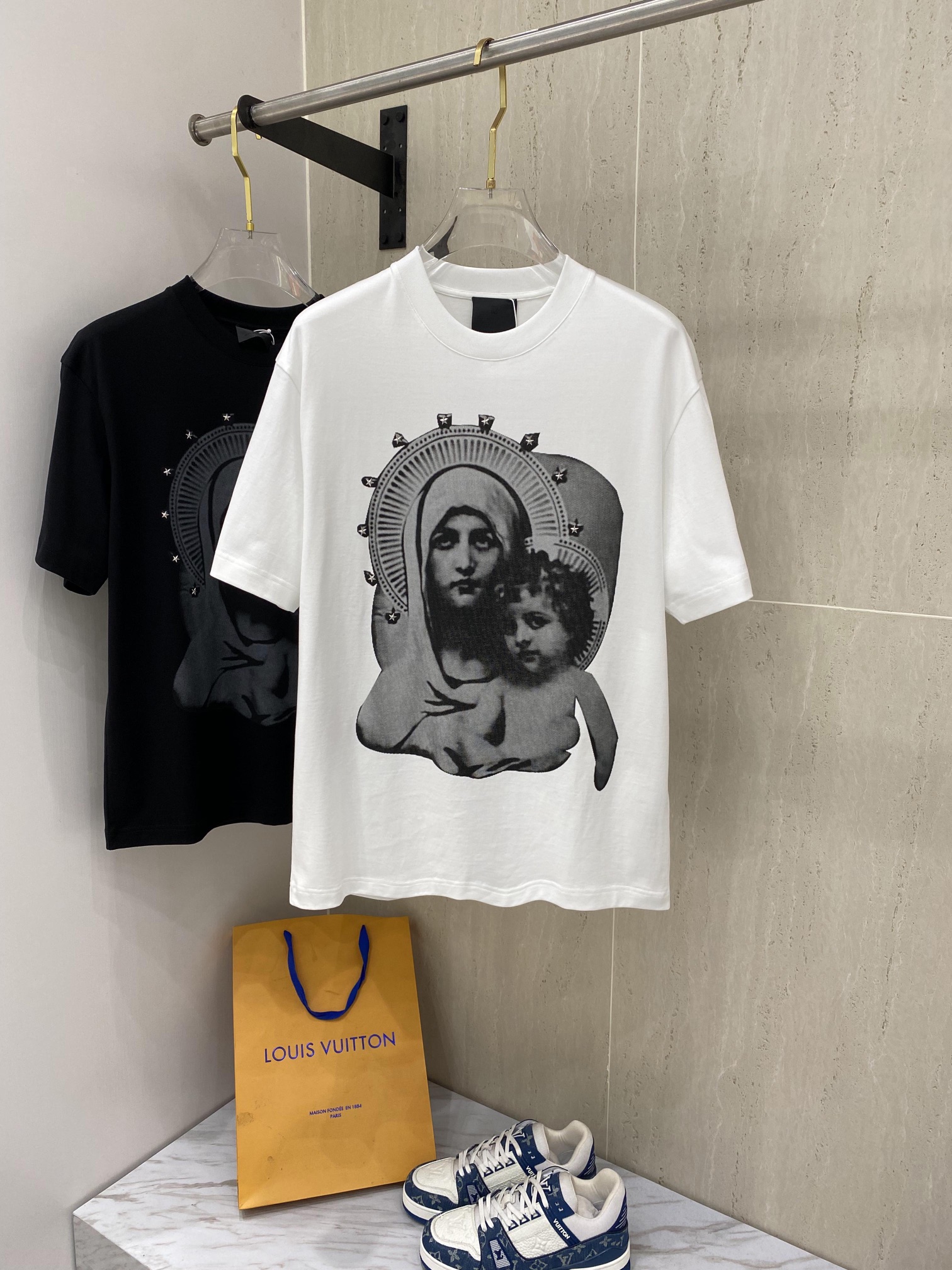 Online Sales
 Givenchy Clothing T-Shirt Unisex Short Sleeve