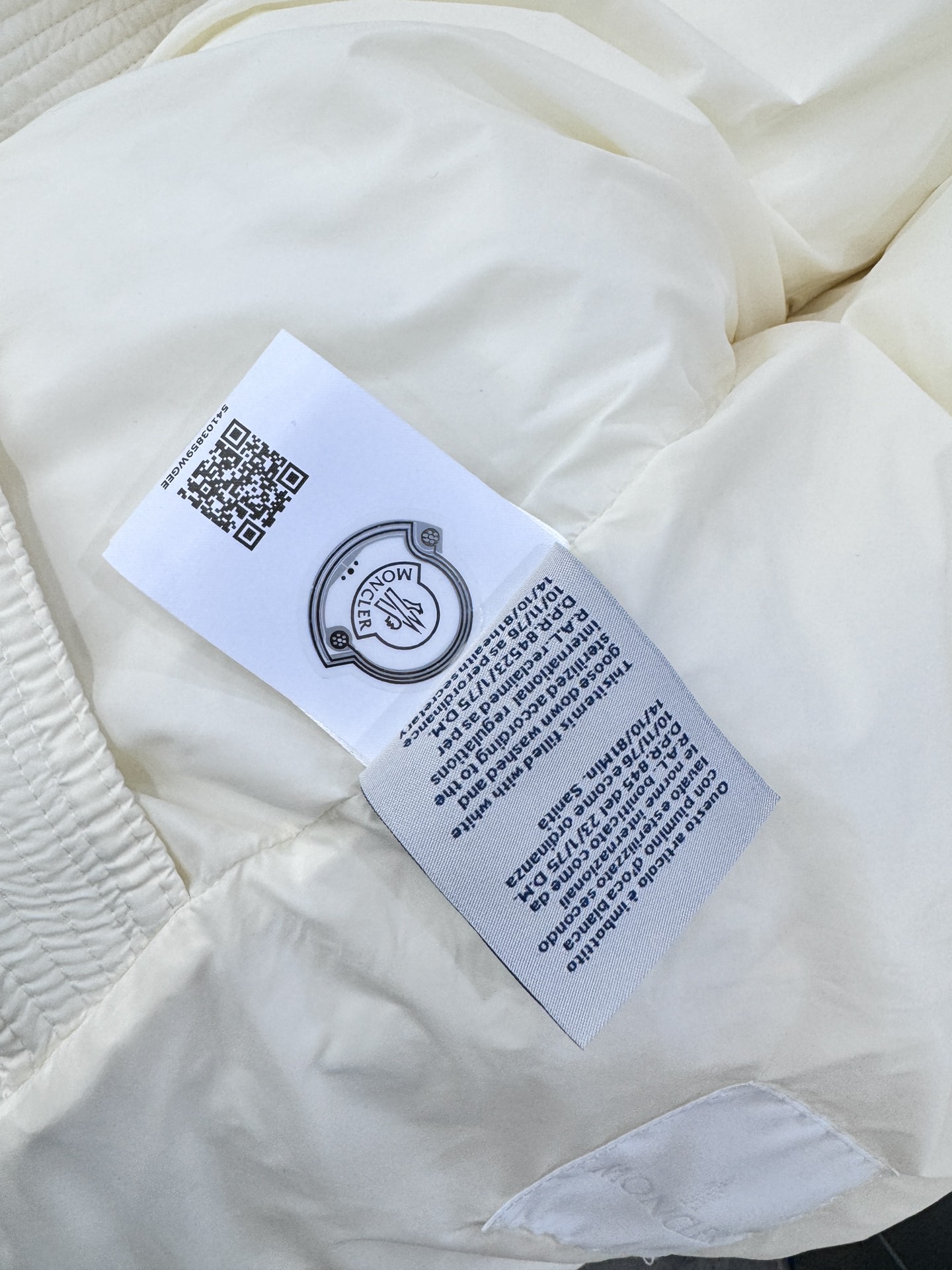 ⬆️𝐌𝐨𝐧𝐜𝐥𝐞𝐫蒙口秋冬BESBRE（⚠️25全新特级修正特级版本)男短款商务宽松轻鹅羽绒服，顶级版本