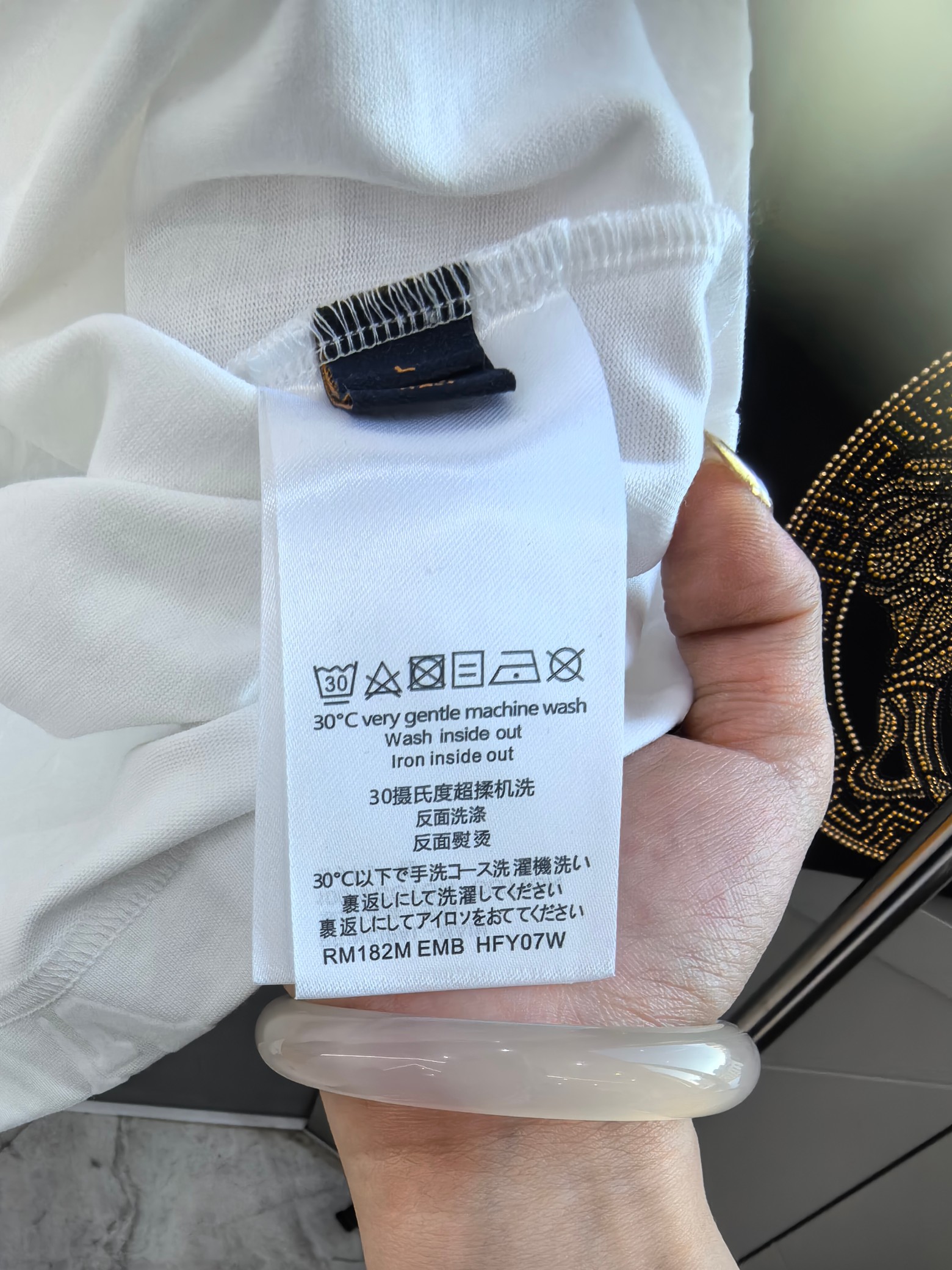 【 2026春夏 · 高阶定制T恤】🔹 核心面料：秘鲁进口匹马棉 × 顶级丝光工艺🔹 核心体感：蚕丝般柔