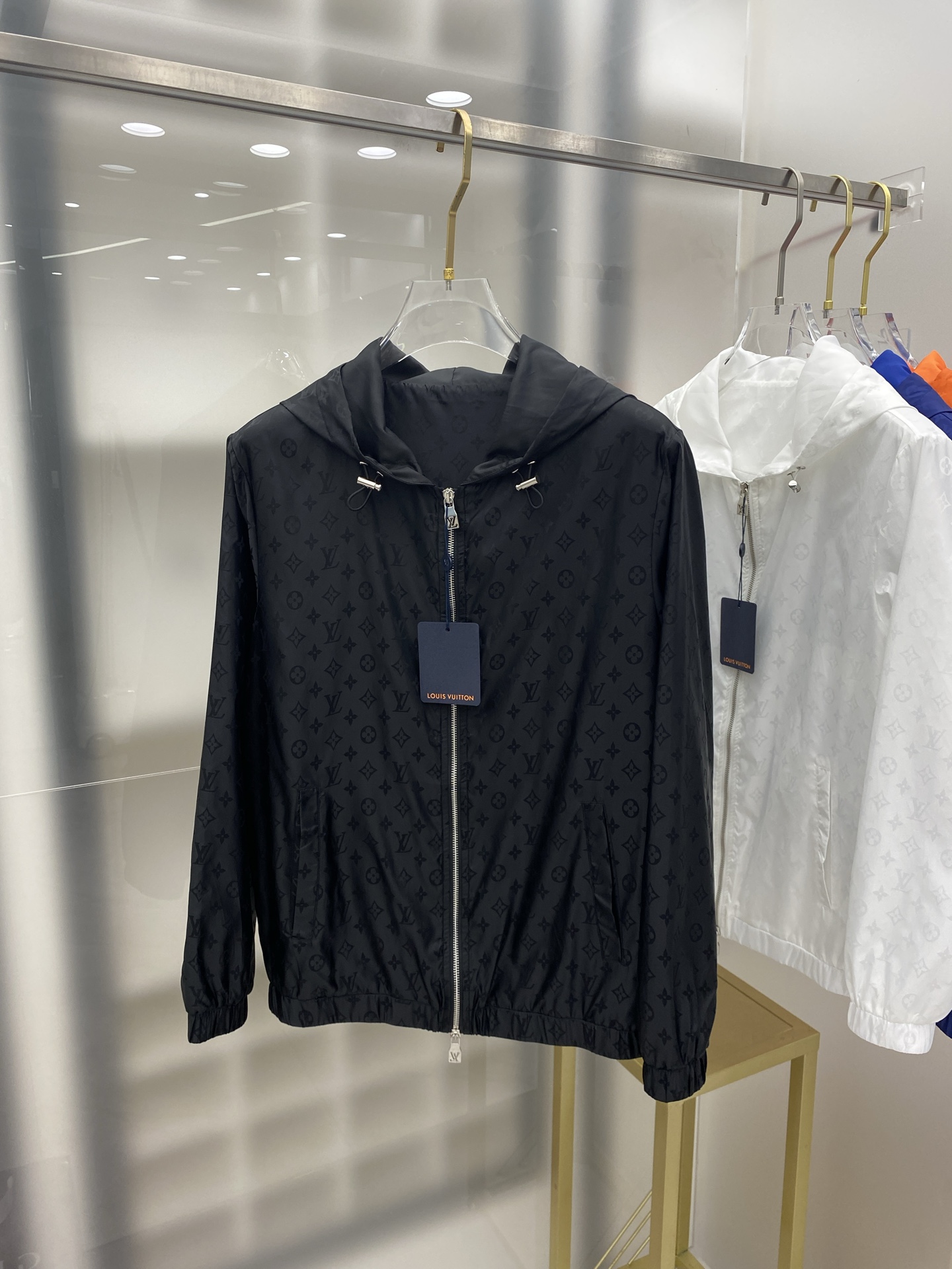 2025SS LV 秋冬新品🆕夹克外套 系列专柜定制面料 透气舒适度高，细节无可挑剔，元素设计理念，体现