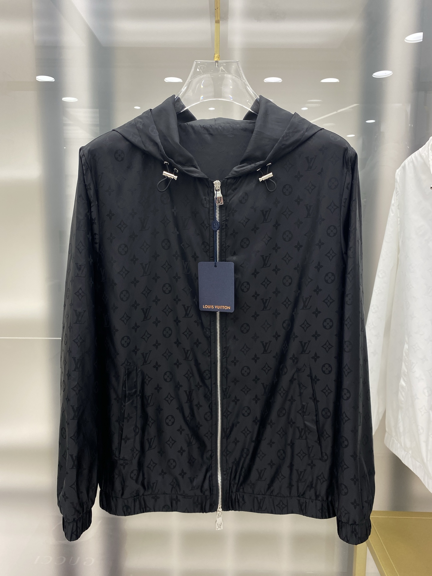 2025SS LV 秋冬新品🆕夹克外套 系列专柜定制面料 透气舒适度高，细节无可挑剔，元素设计理念，体现