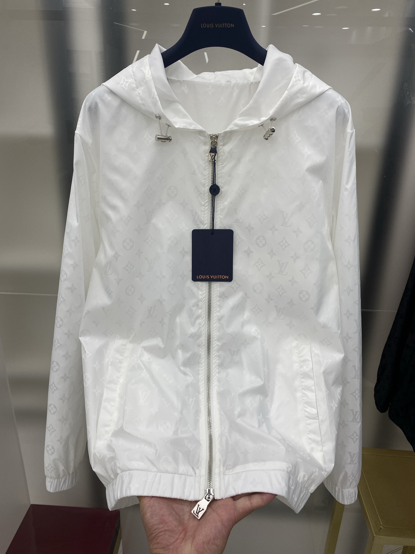 2025SS LV 秋冬新品🆕夹克外套 系列专柜定制面料 透气舒适度高，细节无可挑剔，元素设计理念，体现