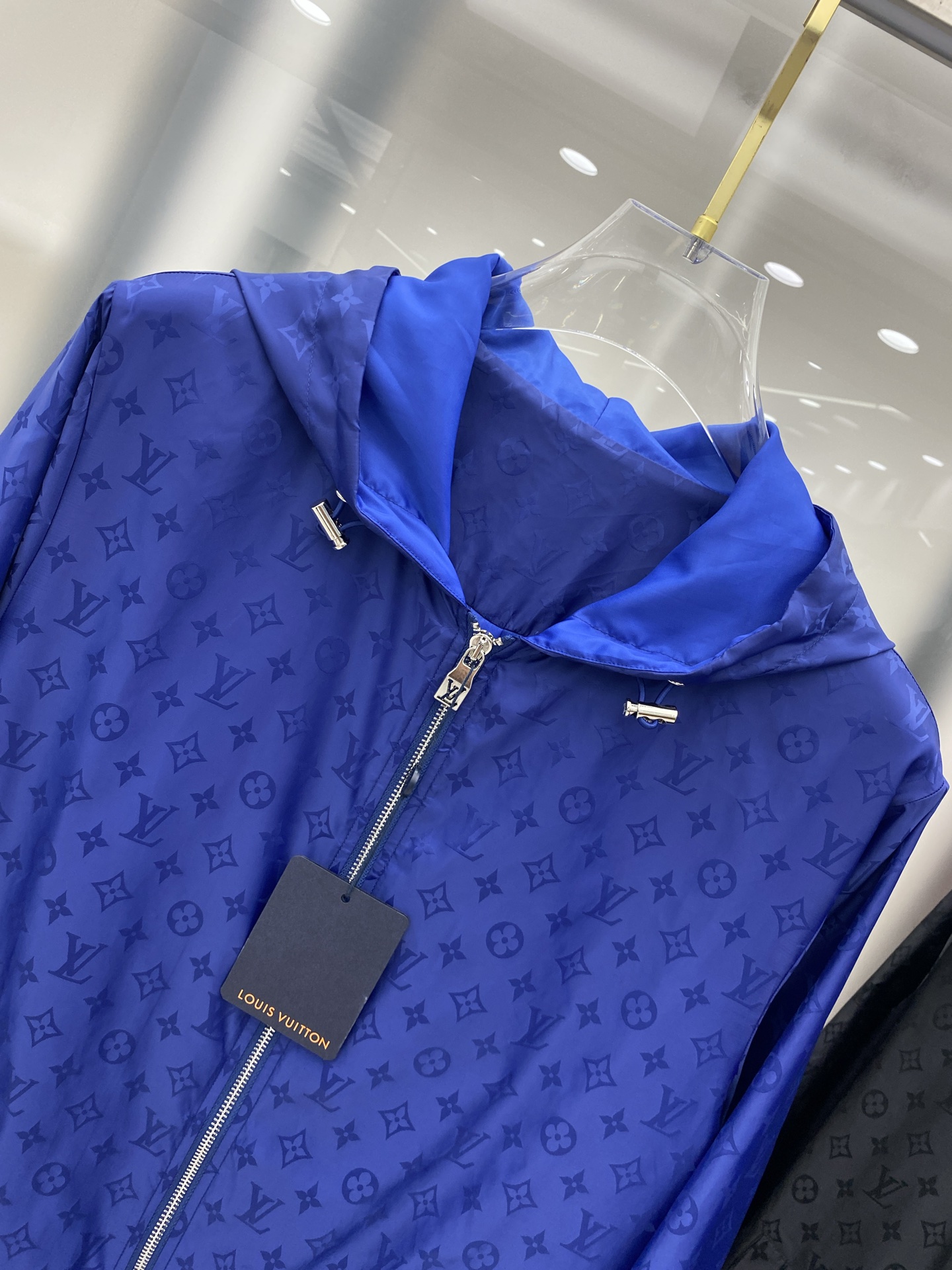 2025SS LV 秋冬新品🆕夹克外套 系列专柜定制面料 透气舒适度高，细节无可挑剔，元素设计理念，体现