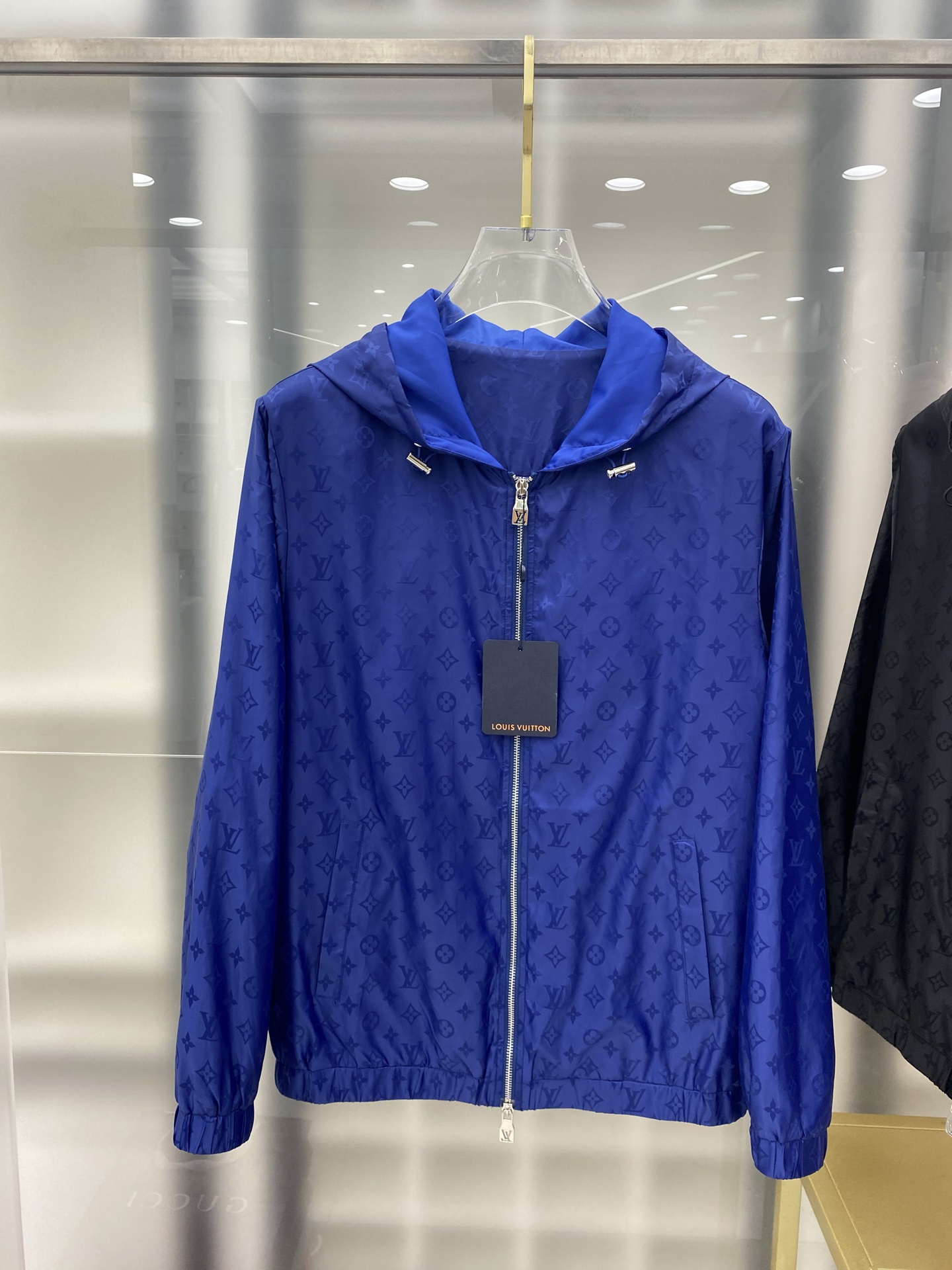 2025SS LV 秋冬新品🆕夹克外套 系列专柜定制面料 透气舒适度高，细节无可挑剔，元素设计理念，体现