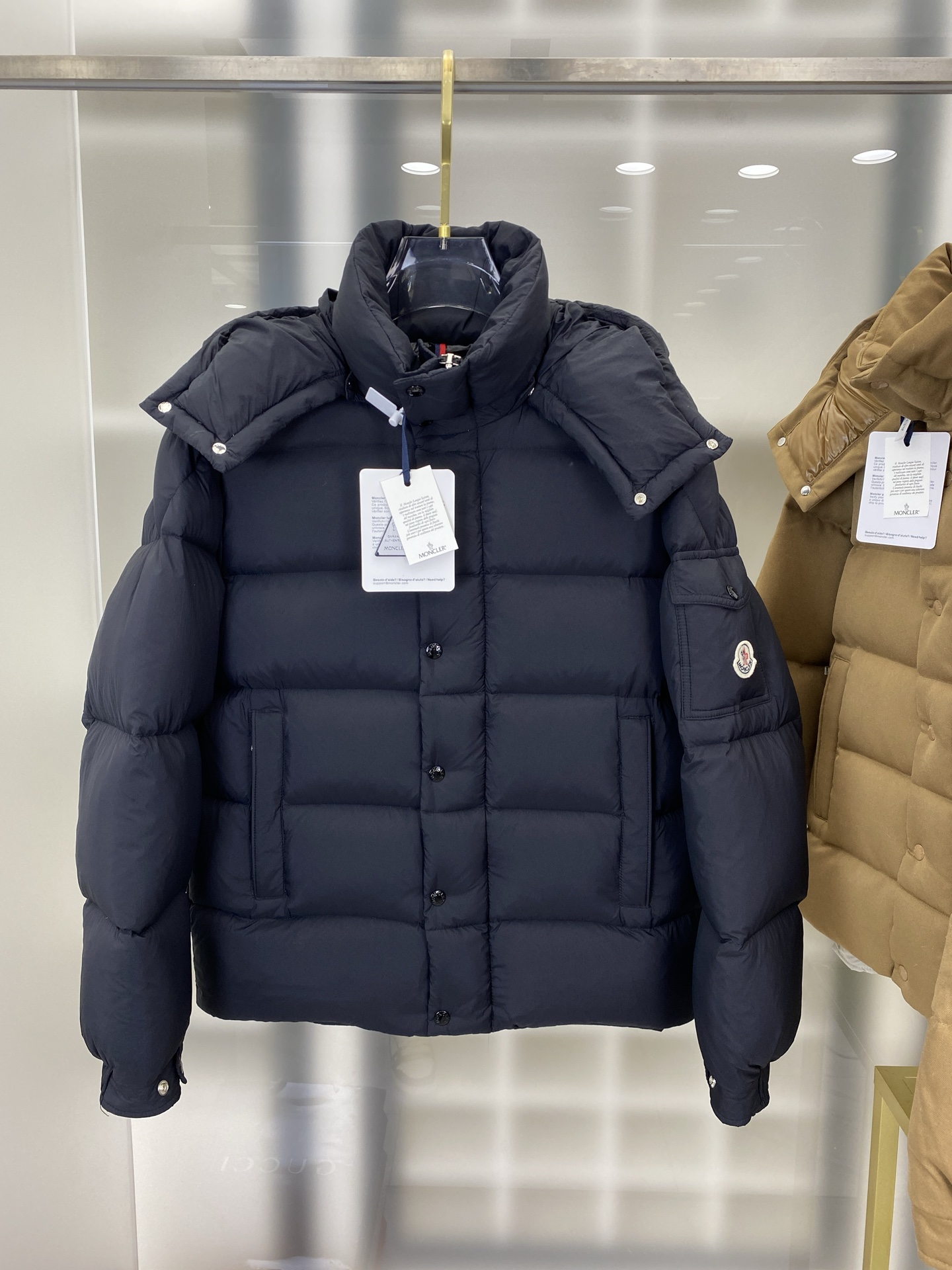 NO:548769,Down jacket - Moncler's latest matte Maya ceiling version, using gallbladder-free anti-velvet, (goosevelt) fabric feels as soft as skin, same style for men and women, a total of 5 colors beige, pearl gray, dry rose pink, khaki, matte black, size beige 01234 size, pearl gray 01234, dry rose pink 01234, khaki 012345, black 012345 FFF7,, down jacket, alexander wang19860909羽绒服- Moncler最新雾面玛雅天花板版本、采用无胆防绒,（鹅绒）面料手感肌肤般柔软,男女同款、共5个颜色米白,珍珠灰,干枯玫瑰粉、卡其、雾面黑、尺码米白01234码、珍珠灰01234、干枯玫瑰粉01234、卡其012345、黑012345 FFF7,,down jacket,alexander wang,Men's clothing