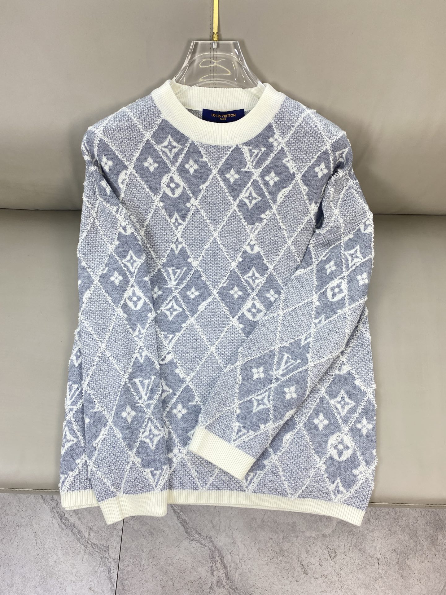 Louis Vuitton Wool Sweater - Classic Fit, Luxurious Comfort, and Timeless Style 7 i1760350543311 5403 0 5