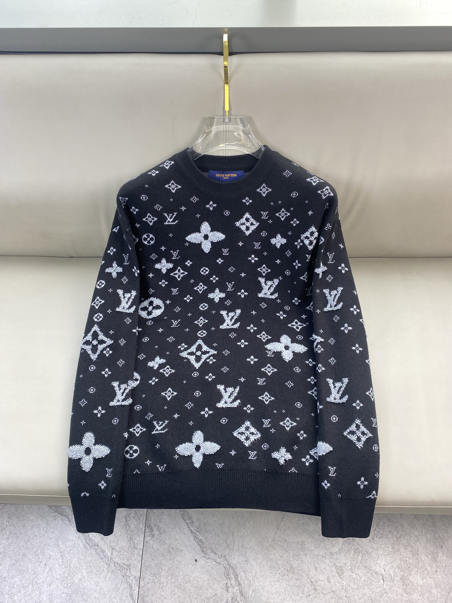 Louis Vuitton Wool Sweater – Timeless Style & Luxurious Comfort