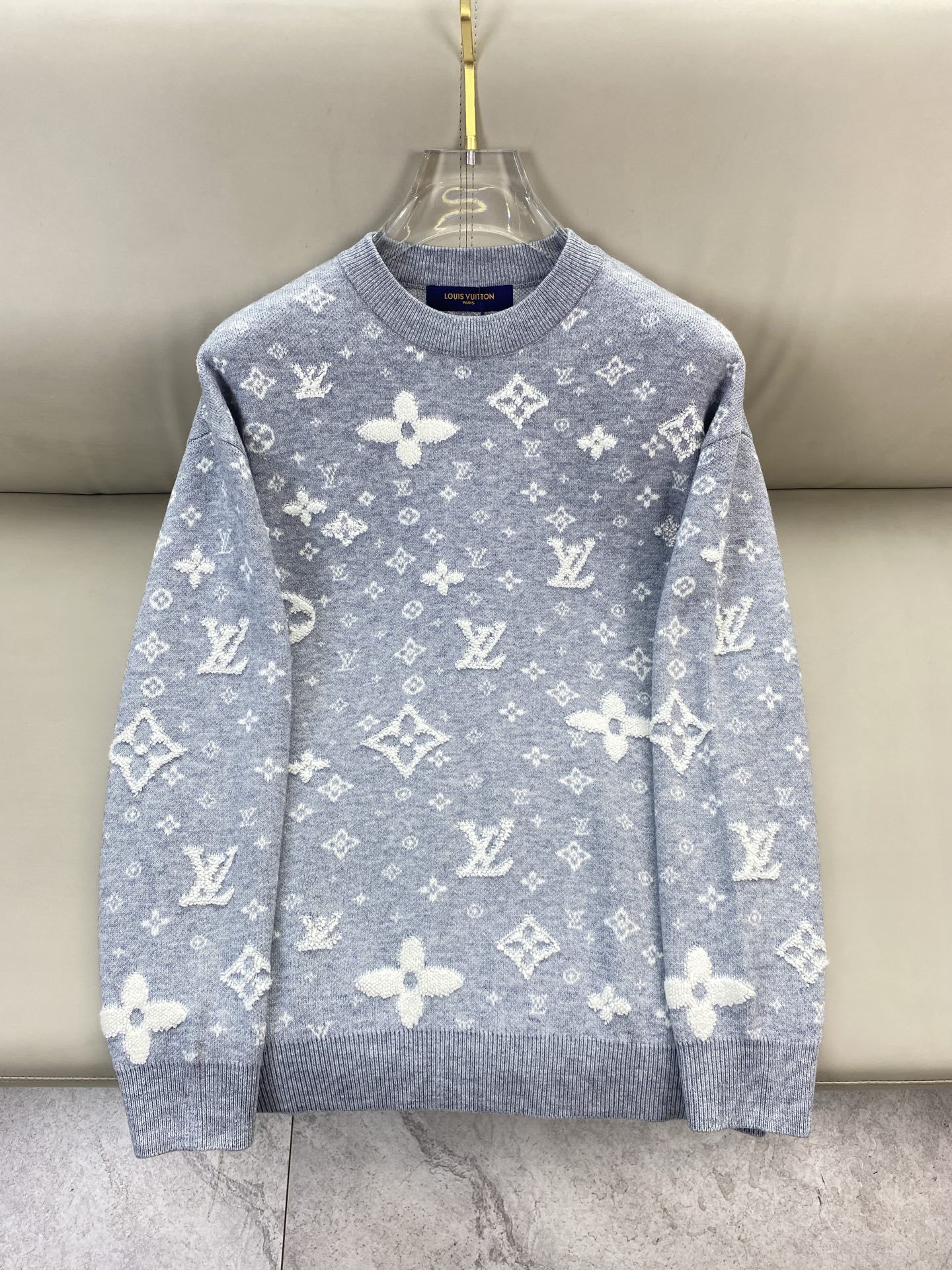 Louis Vuitton Wool Sweater – Luxurious & Stylish, Perfect for Fall/Winter
