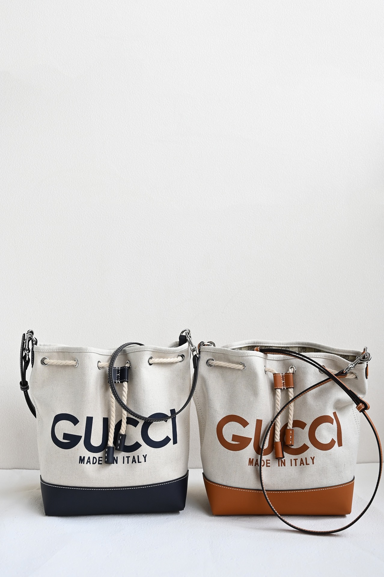 Gucci rare edition counter bucket bag 2 sizes 2 colors"