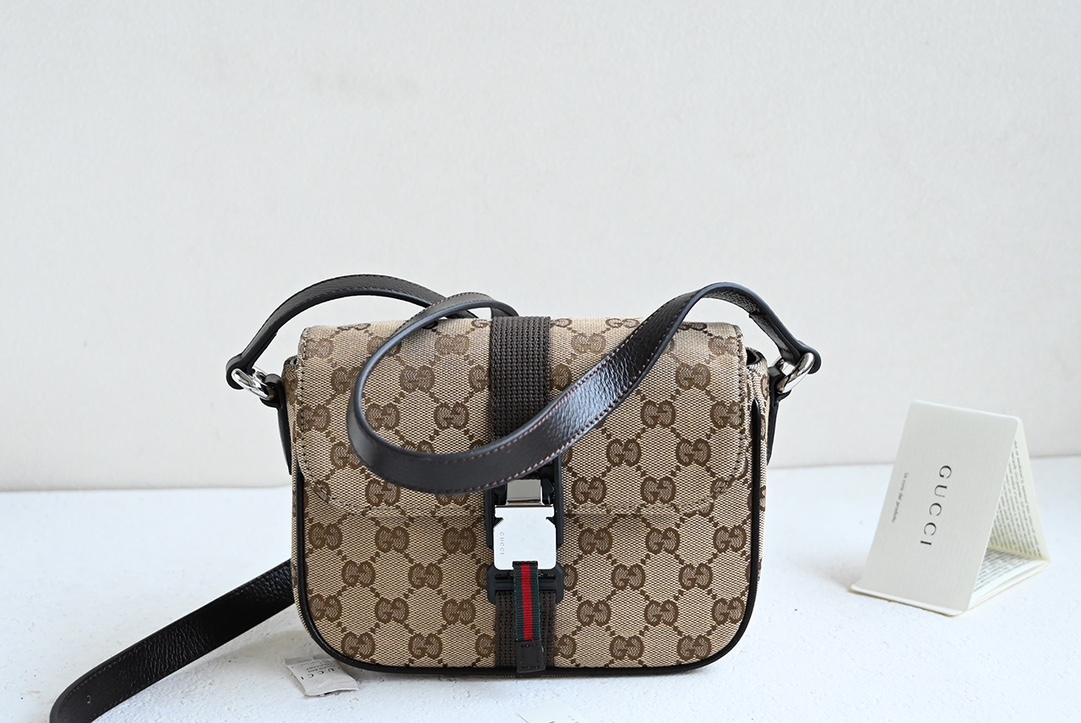 Gucci mini GG crossbody bag