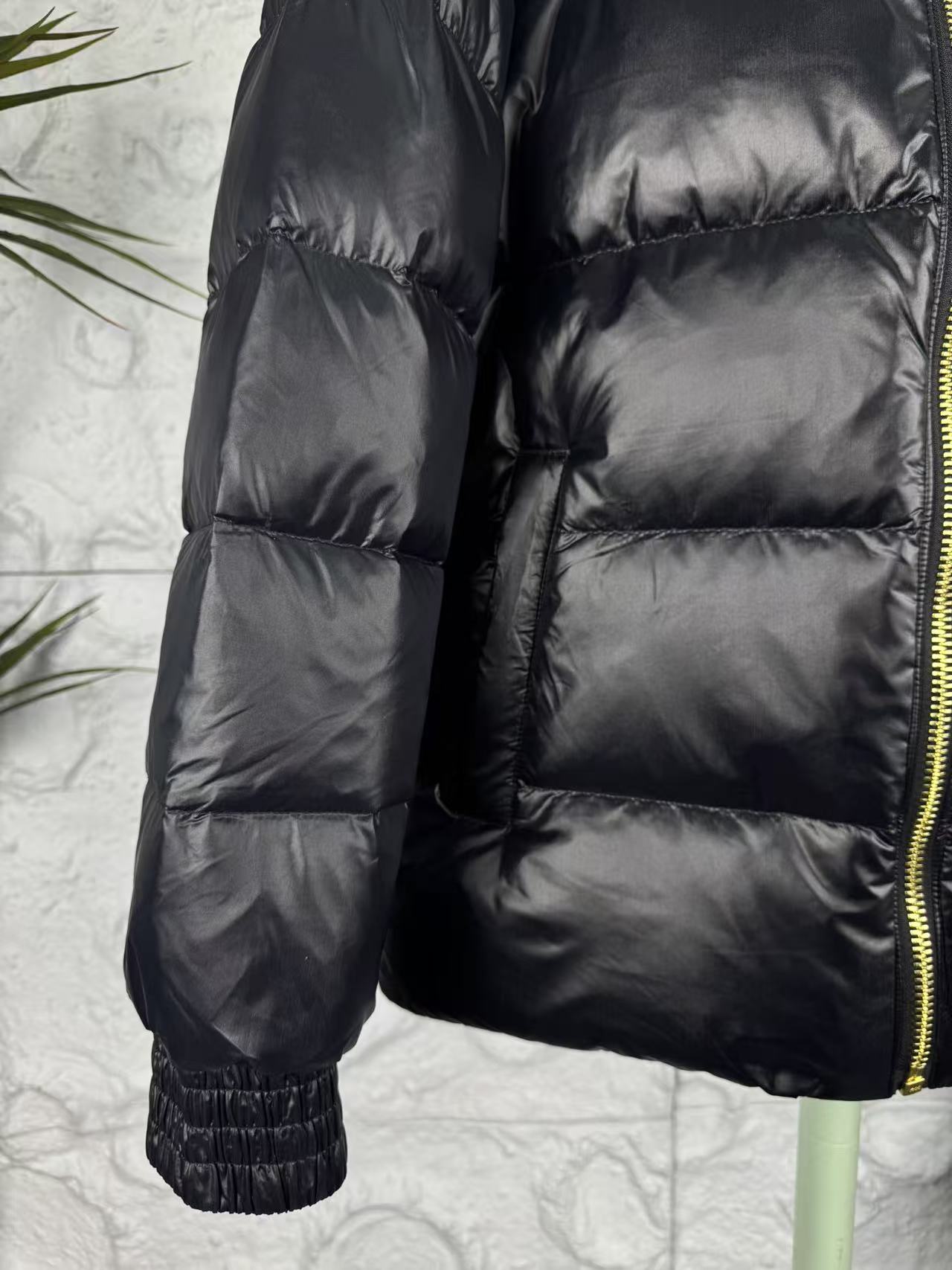 China Replica Moncler Down Jackets MCS0406-2017