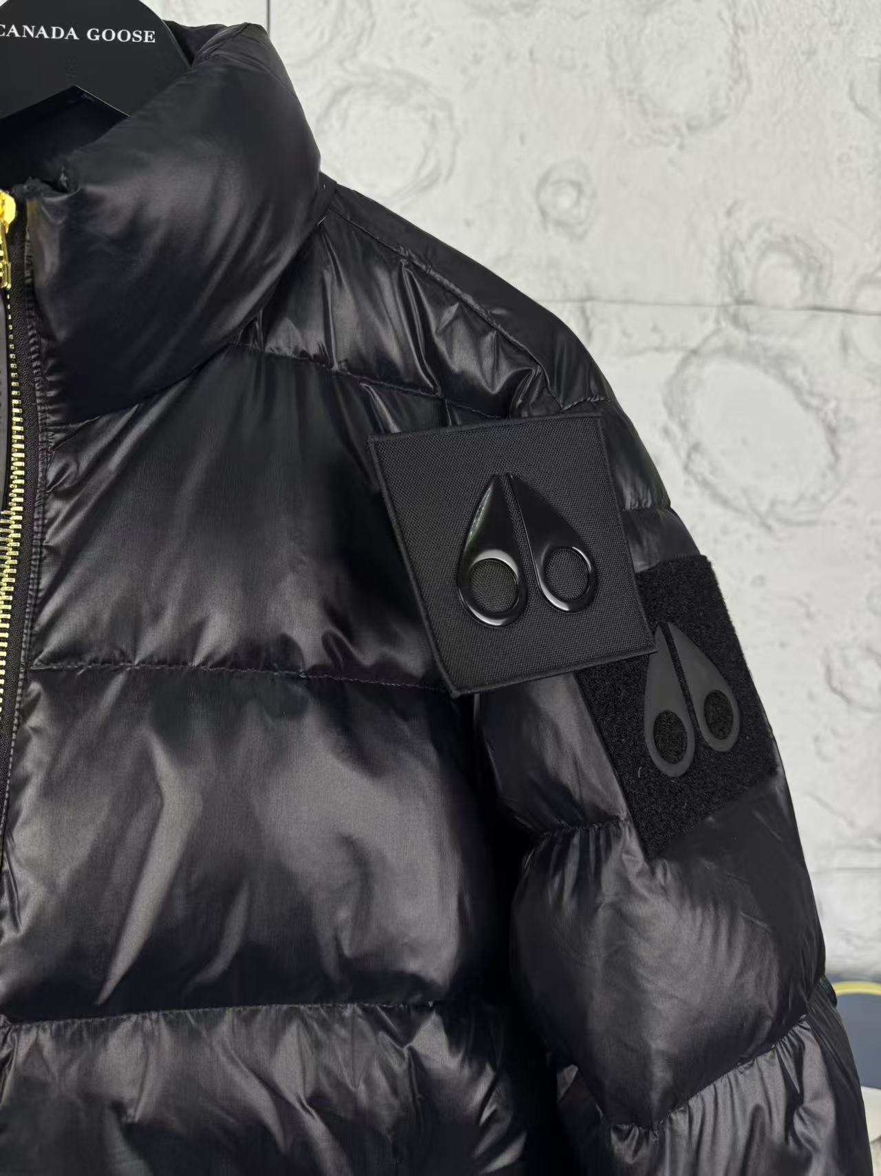 China Replica Moncler Down Jackets MCS0406-2017