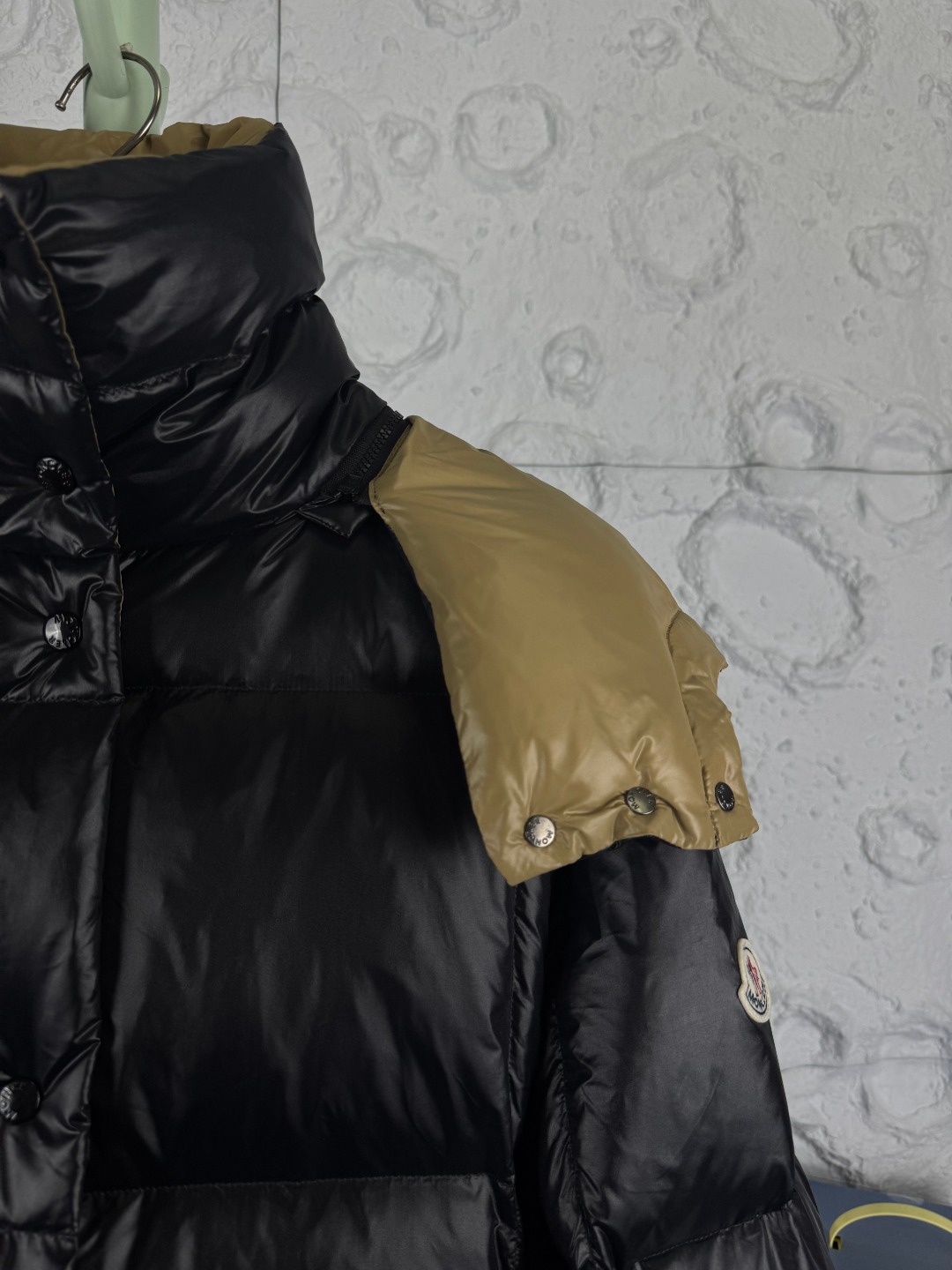 China Replica Moncler Down Jackets MCS0406-199