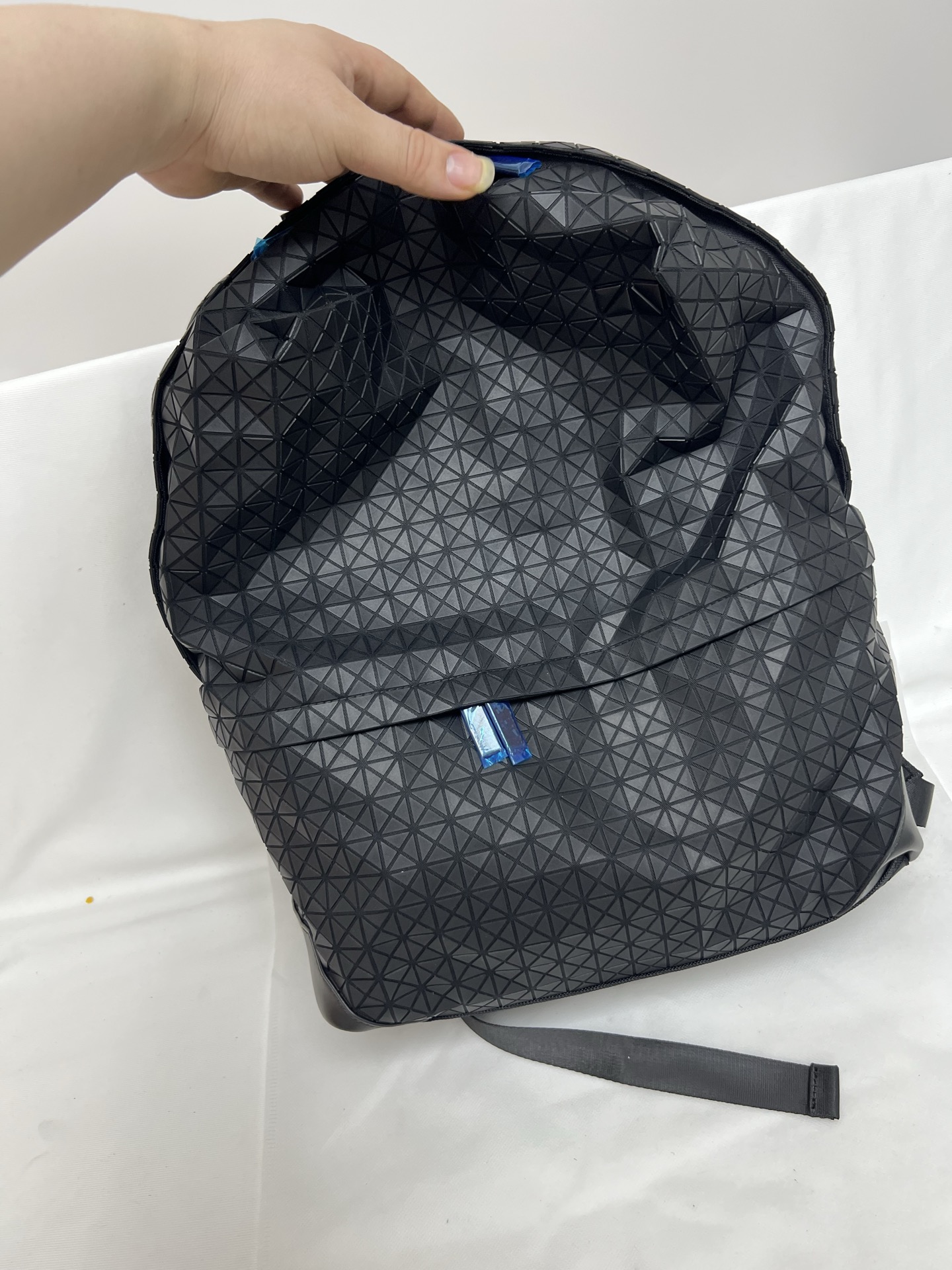 Issey Miyake ～三宅一生 新款硅胶登山包 黑色