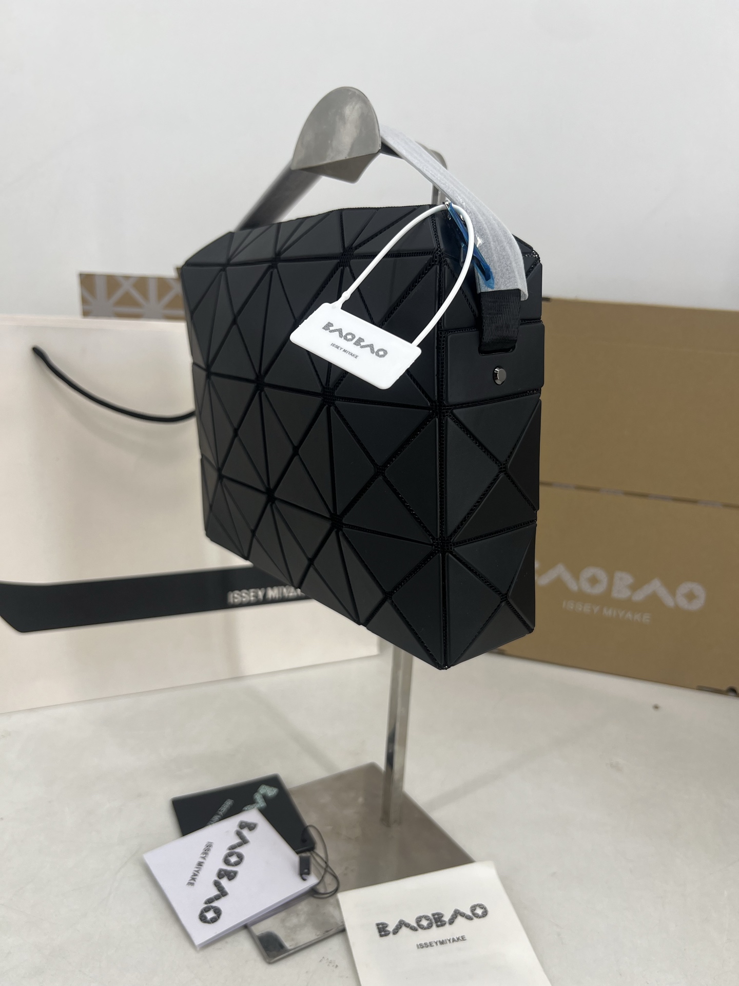 Issey Miyake 三宅一生 新款丘比特小方盒大号系列