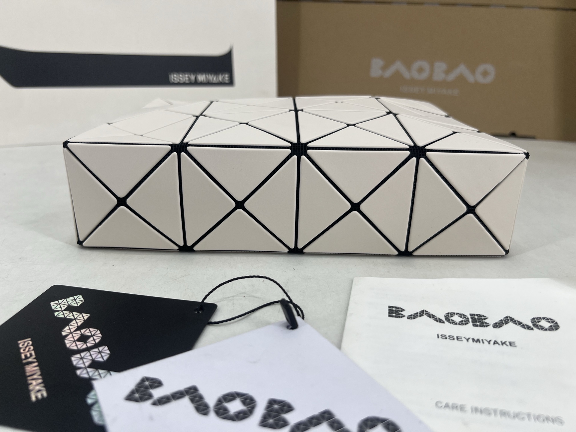 Issey Miyake 三宅一生 新款丘比特小方盒大号系列