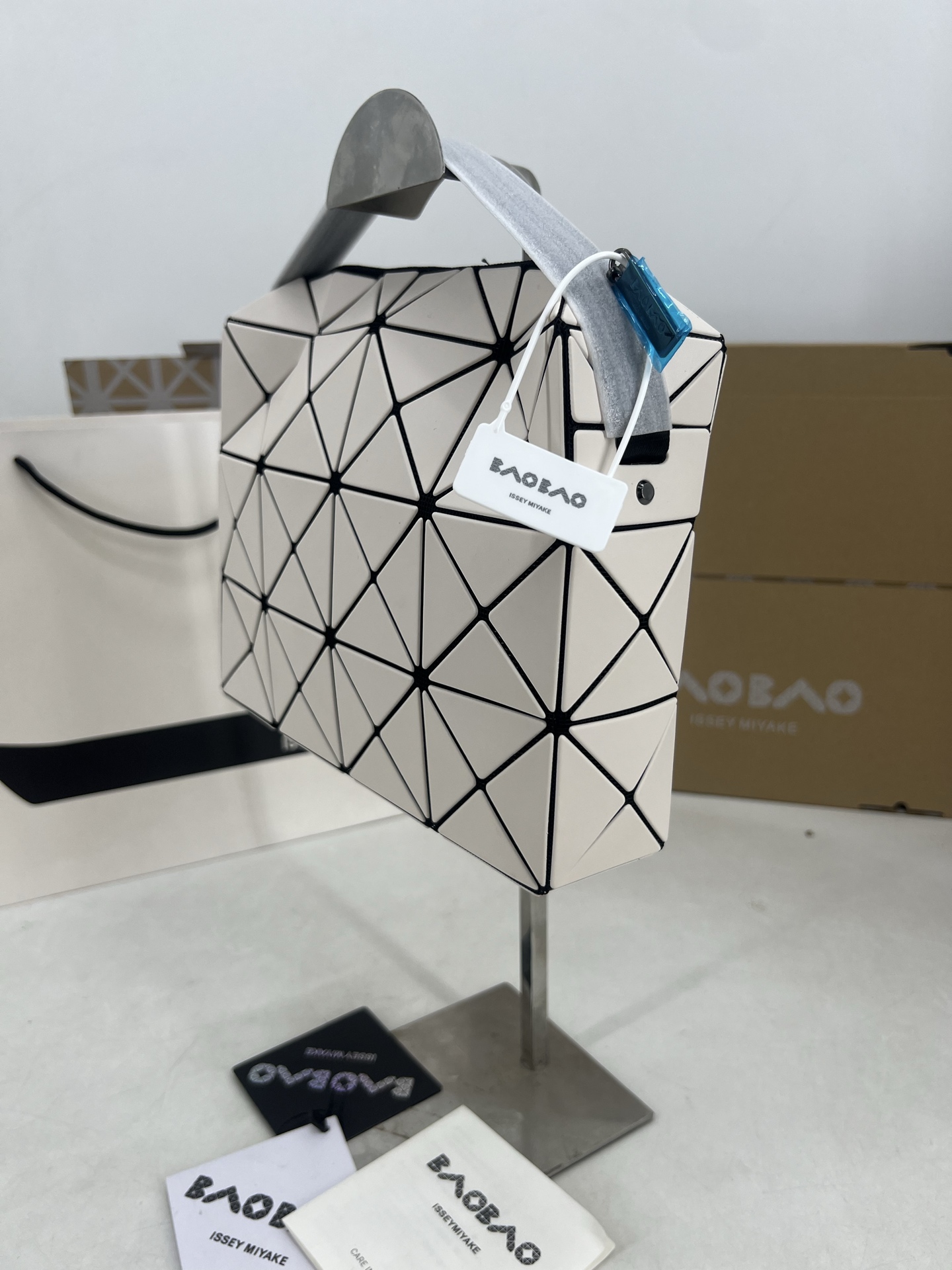 Issey Miyake 三宅一生 新款丘比特小方盒大号系列