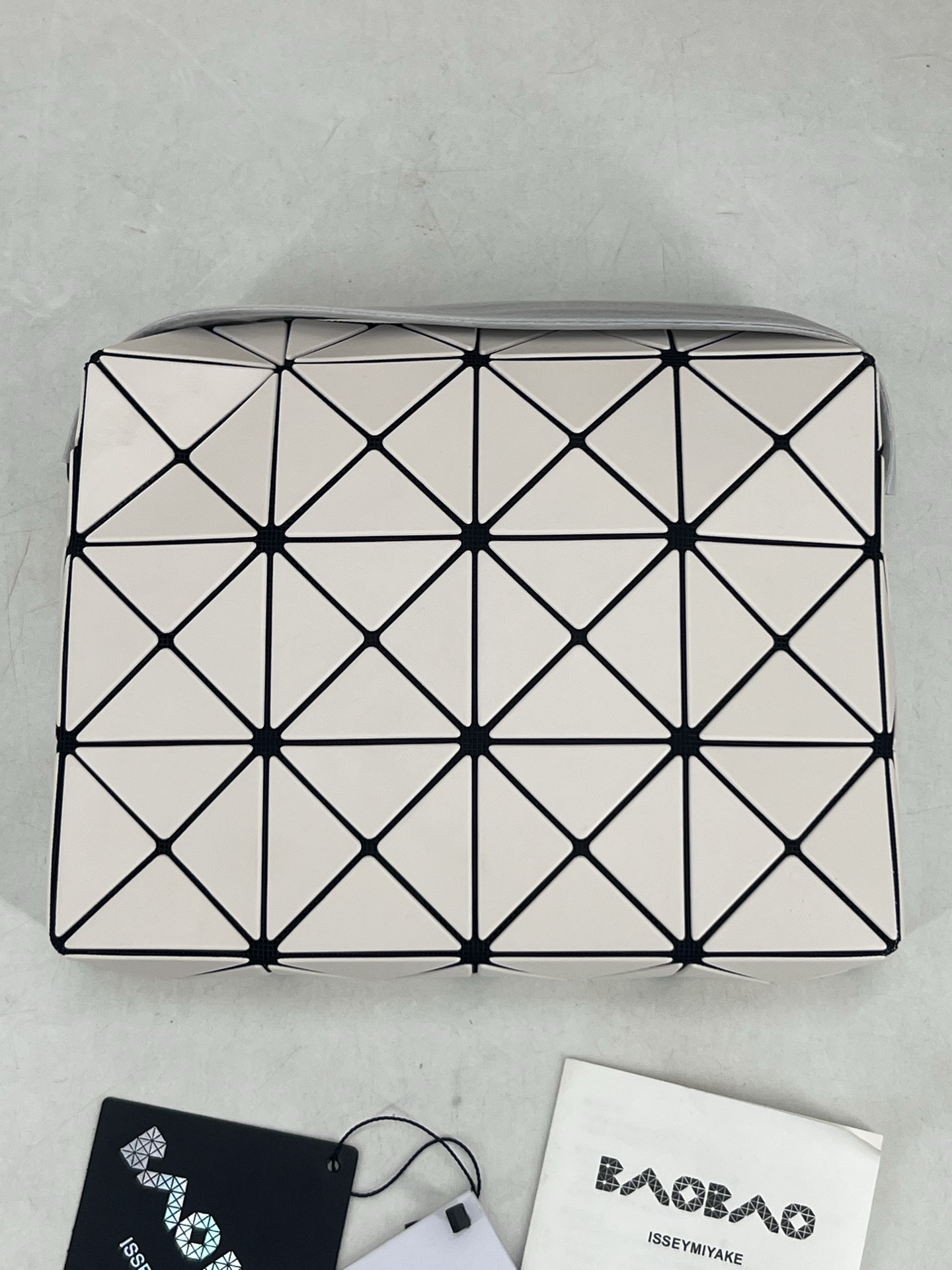 Issey Miyake 三宅一生 新款丘比特小方盒大号系列
