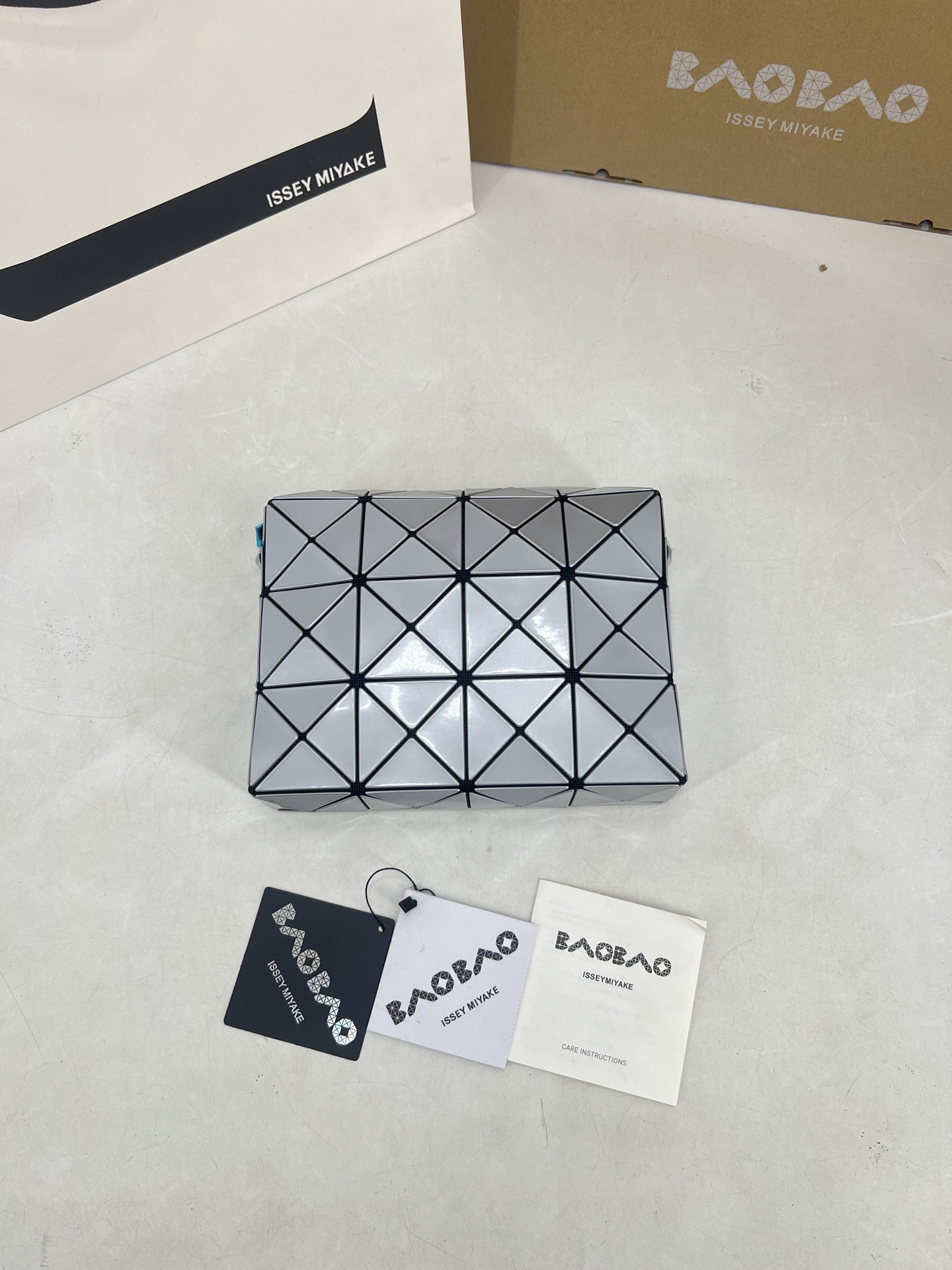 Issey Miyake 三宅一生 新款丘比特小方盒大号系列