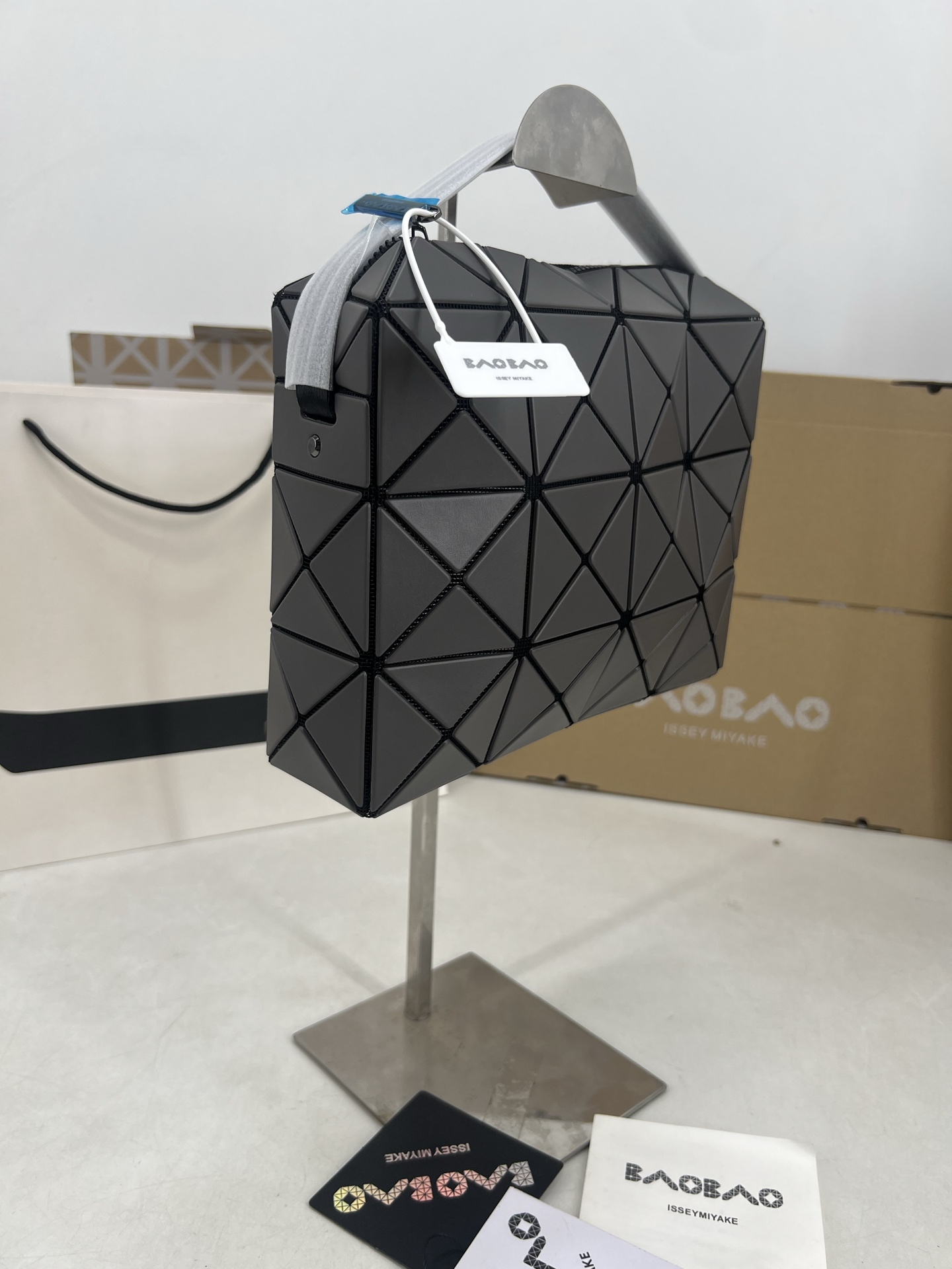 Issey Miyake 三宅一生 新款丘比特小方盒大号系列