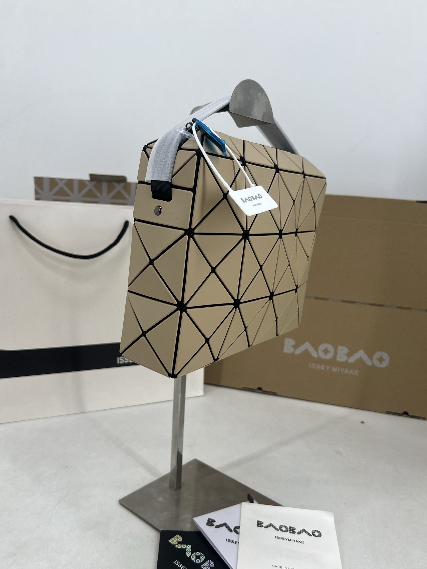 Issey Miyake 三宅一生 新款丘比特小方盒大号系列