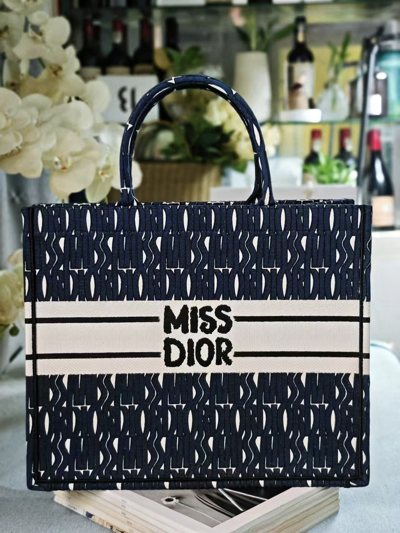 Dior Book Tote Taschen Handtaschen Tragetaschen Blau Dunkelblau Weiß Stickerei Fashion