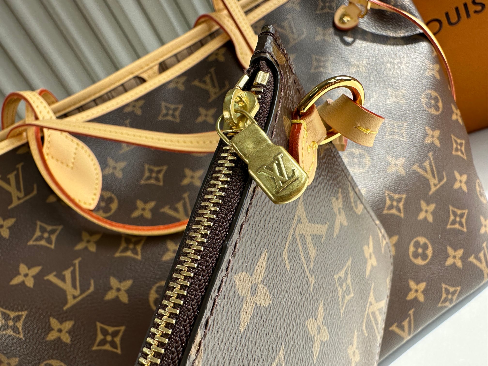 【163C01芯片版】特级原单
新版八代面料🌿🌿
N