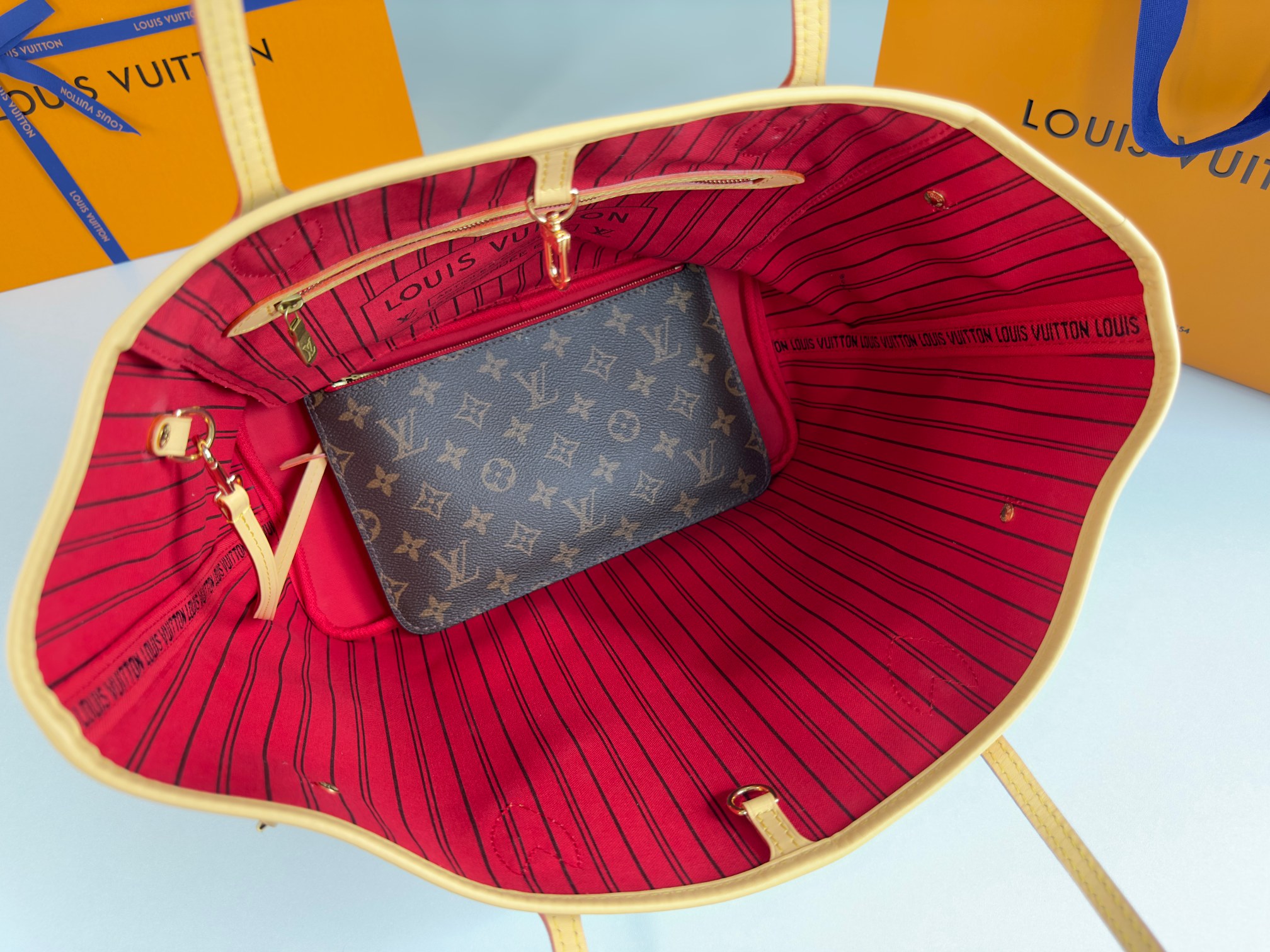 【163c01芯片版】特级原单
新版八代面料🌿🌿
N