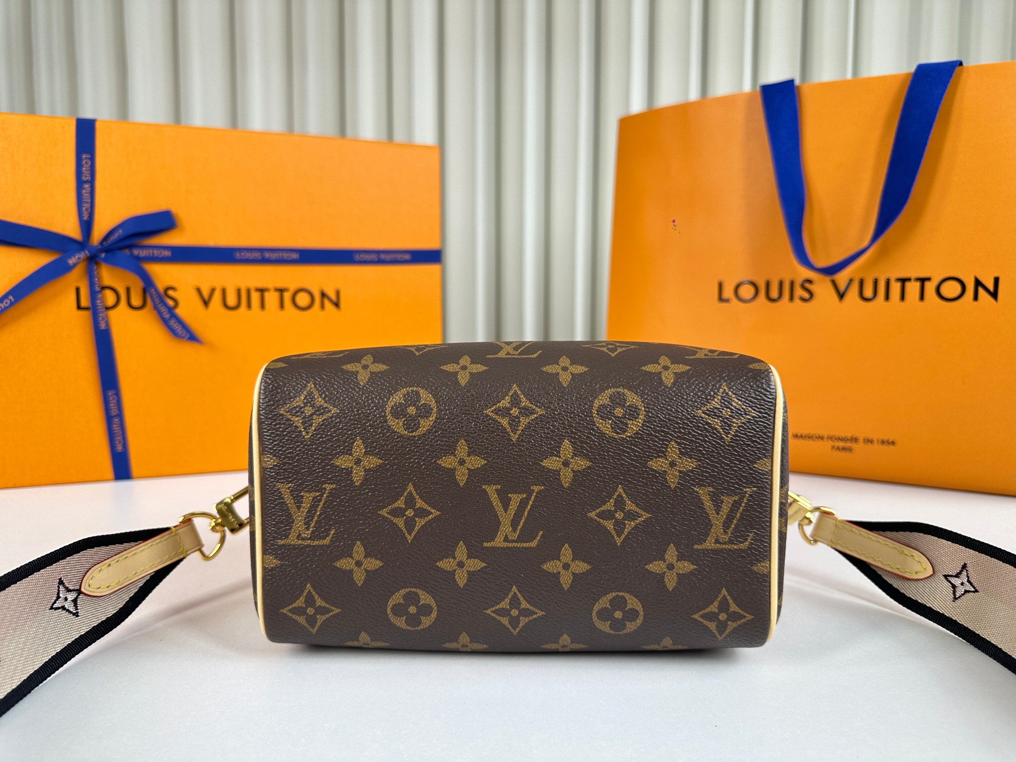 【163芯片版】特级原单
新版八代面料 原厂皮
SPEE