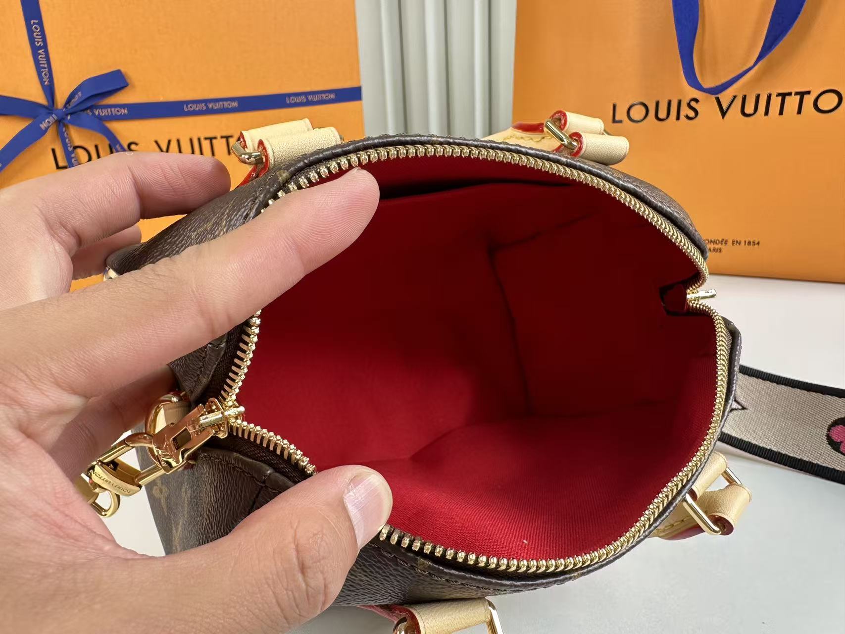 【163芯片版】特级原单
新版八代面料 原厂皮
SPEE