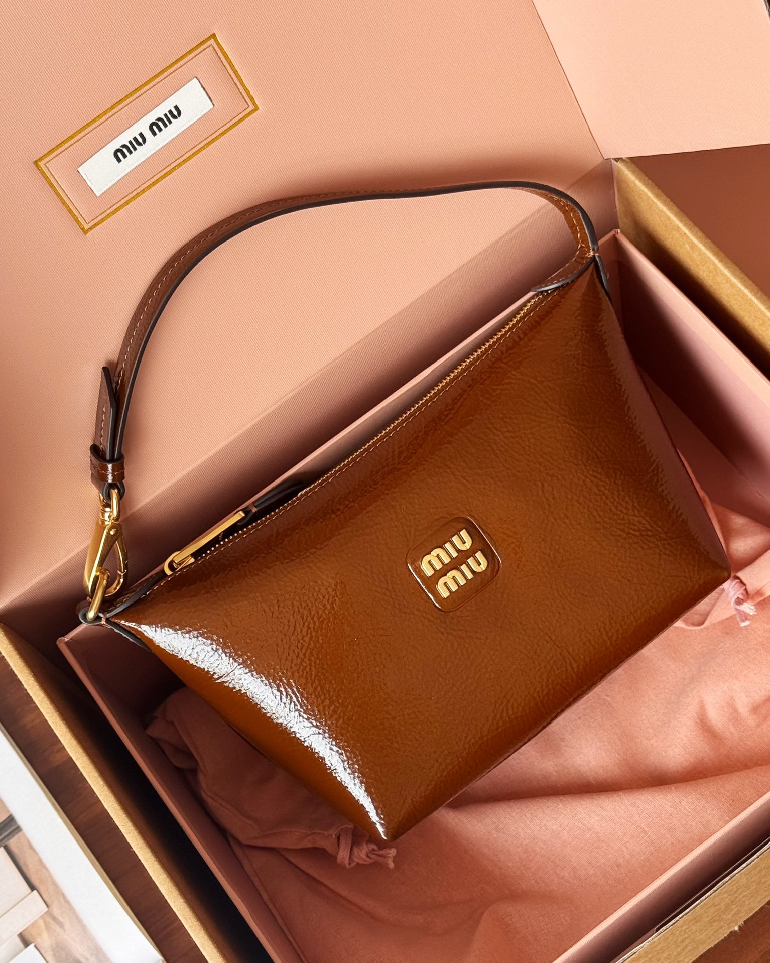 Miu Miu Caramel color!