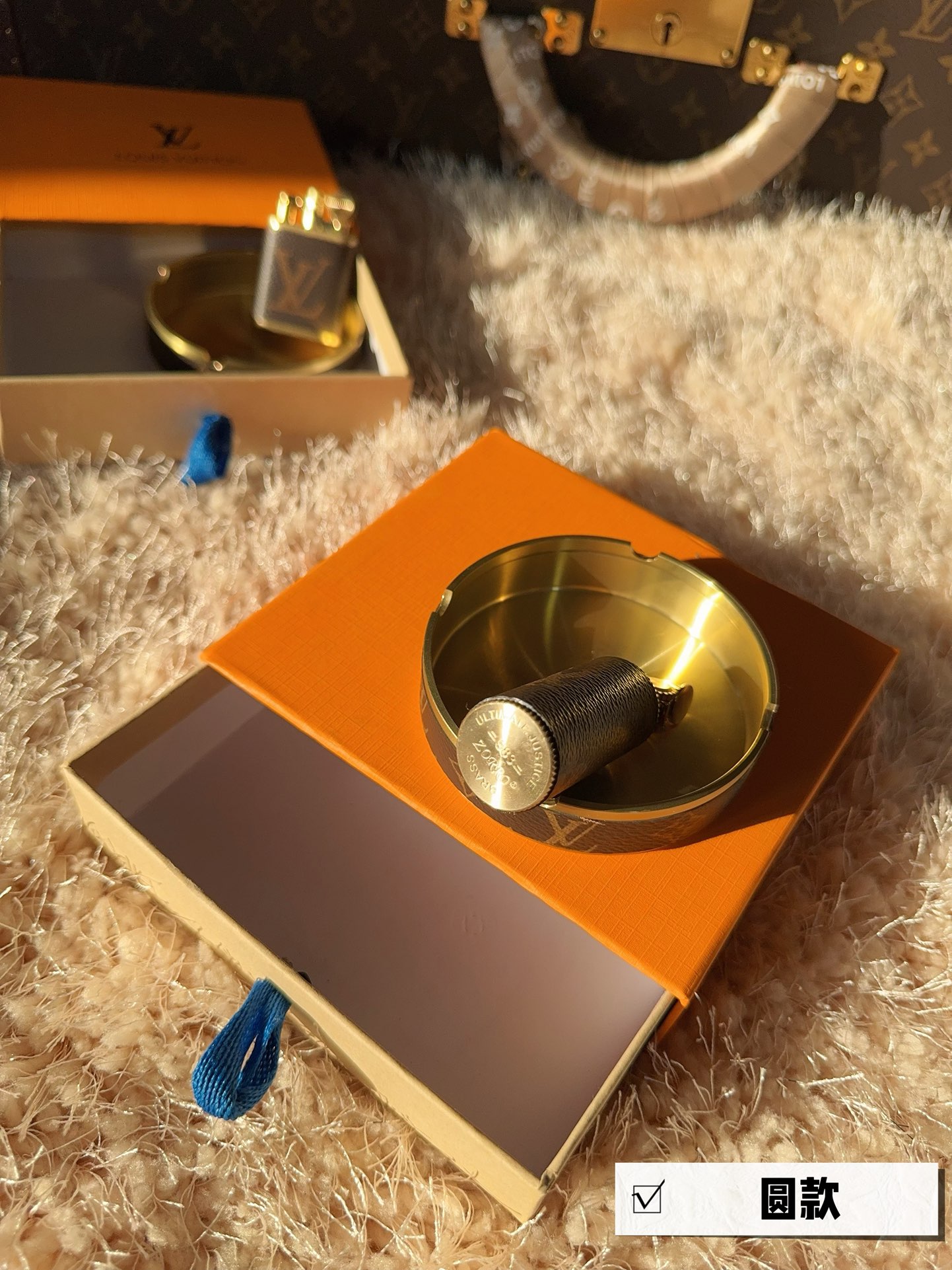 Louis Vuitton Ashtray and Lighter Set - Comprehensive 4