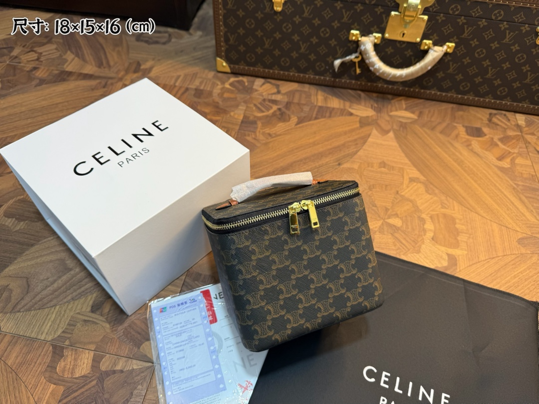 Celine Luxury Designer Handbag Shoulder Crossbody Bag crafted in premium 3