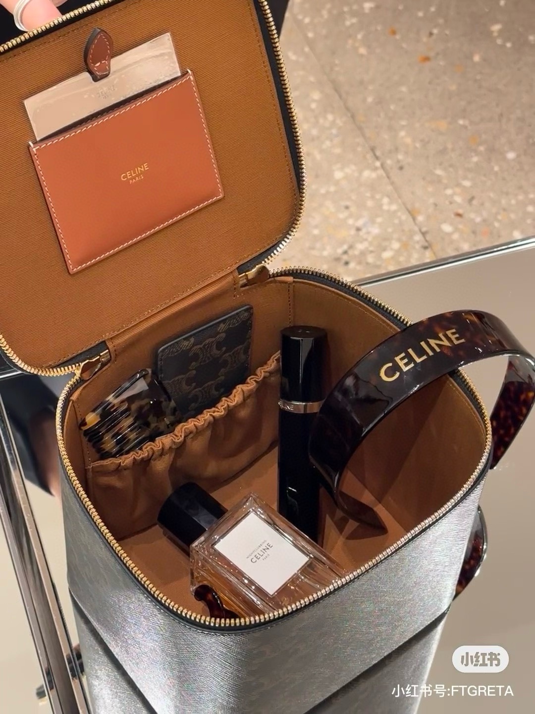 celine 赛琳收纳包 6