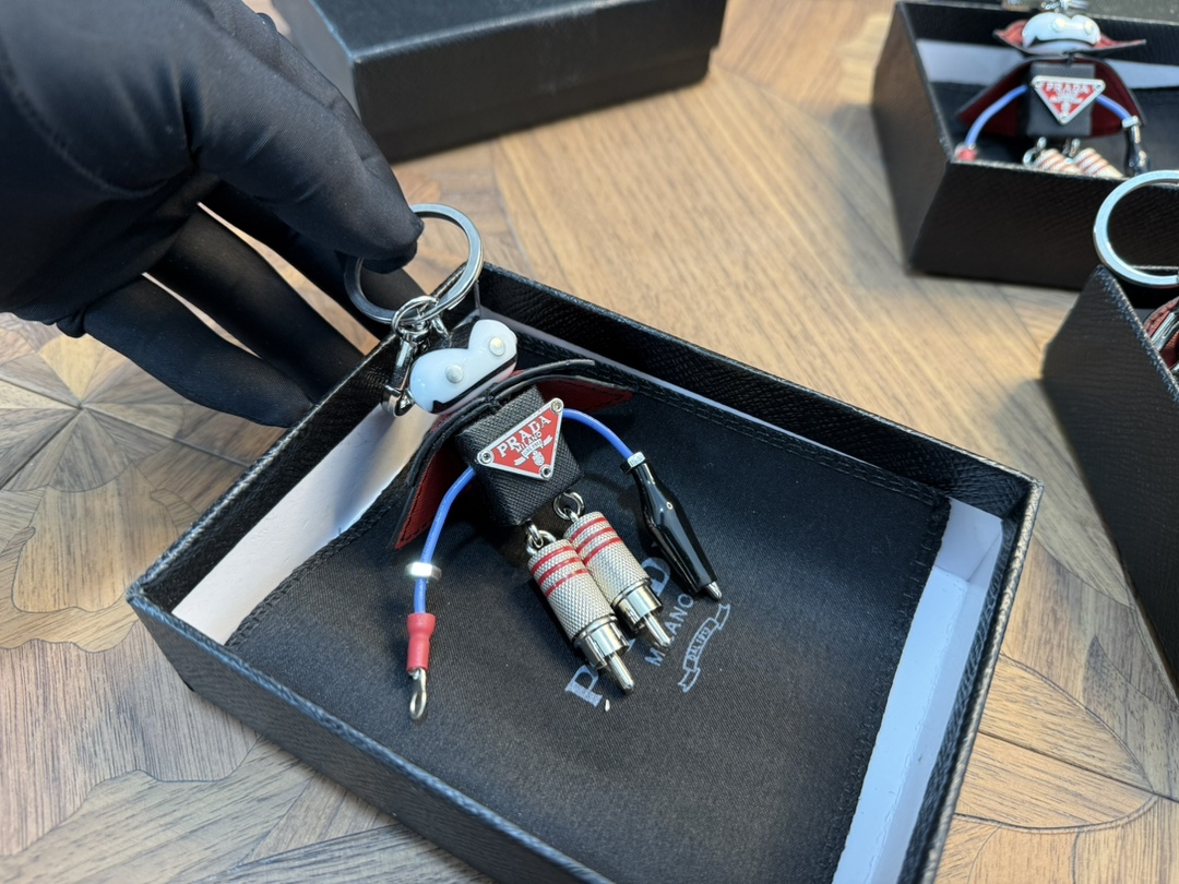 Prada Saffiano Leather Robot Trick with Cape - Comprehensive 4