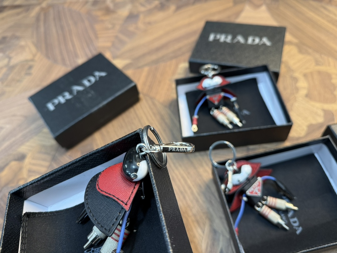 Prada Saffiano Leather Robot Trick with Cape - Comprehensive 7