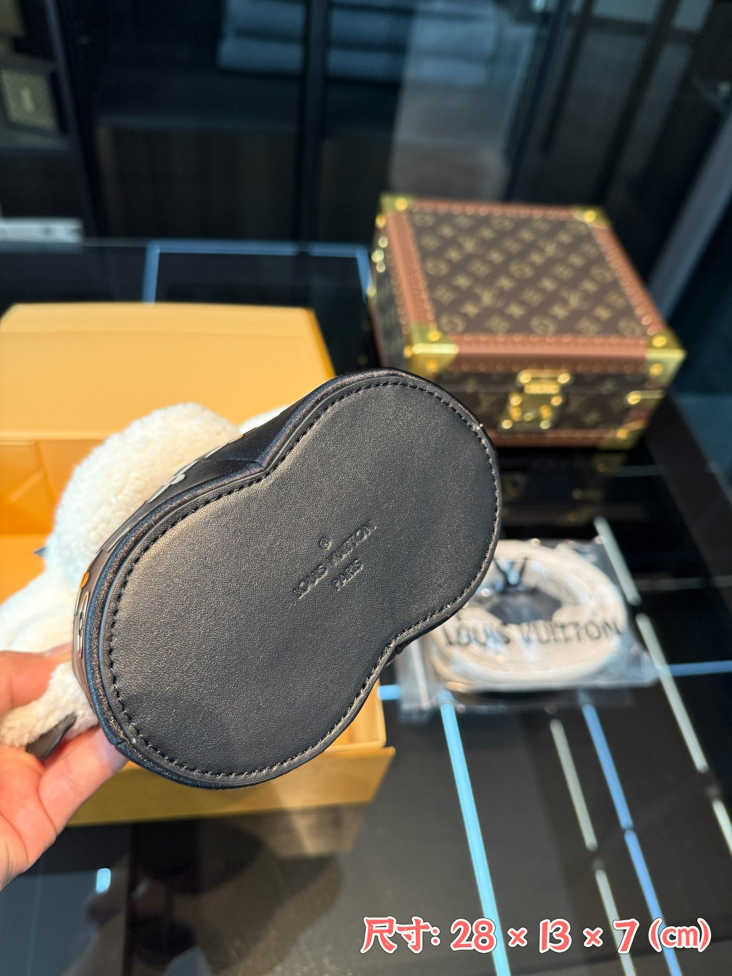 Louis Vuitton Vivienne Backpack - Comprehensive 9