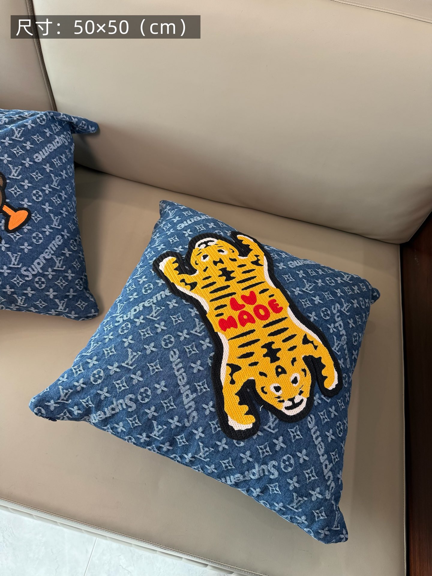 LV 路易威登 有腔调的复古新潮抱枕 5