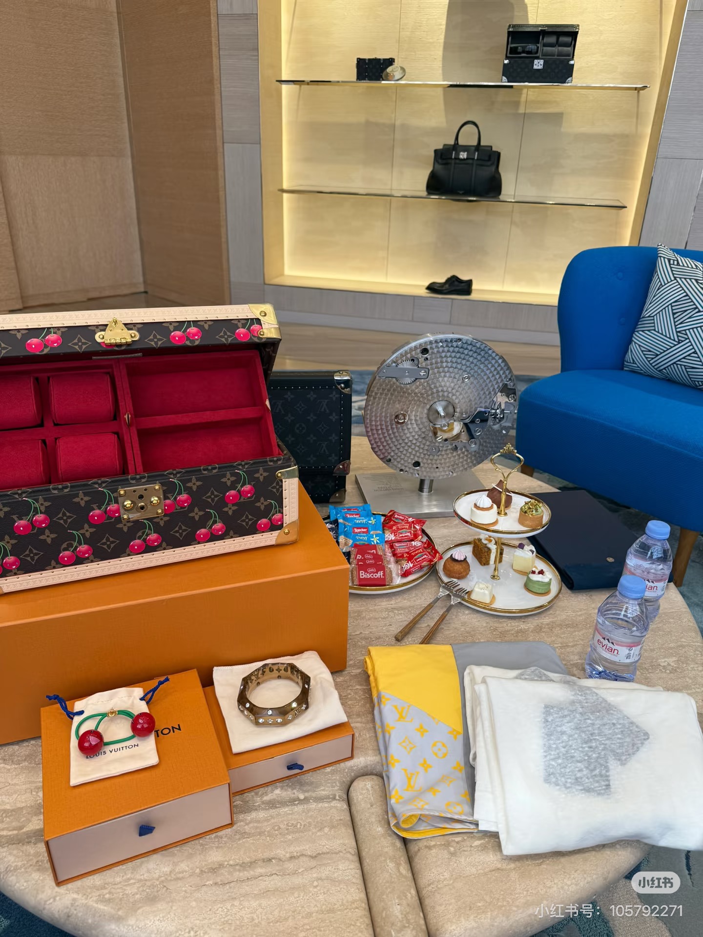 吉安维托·罗西 Gianvito Rossi 高定典藏名品高定成衣时装外套连衣裙衬衫T恤 #6A9371D8 5