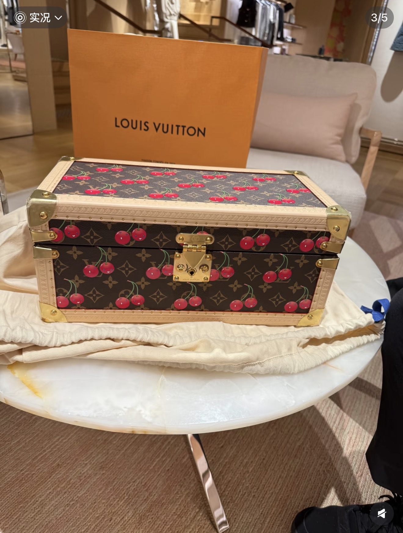 吉安维托·罗西 Gianvito Rossi 高定典藏名品高定成衣时装外套连衣裙衬衫T恤 #6A9371D8 4