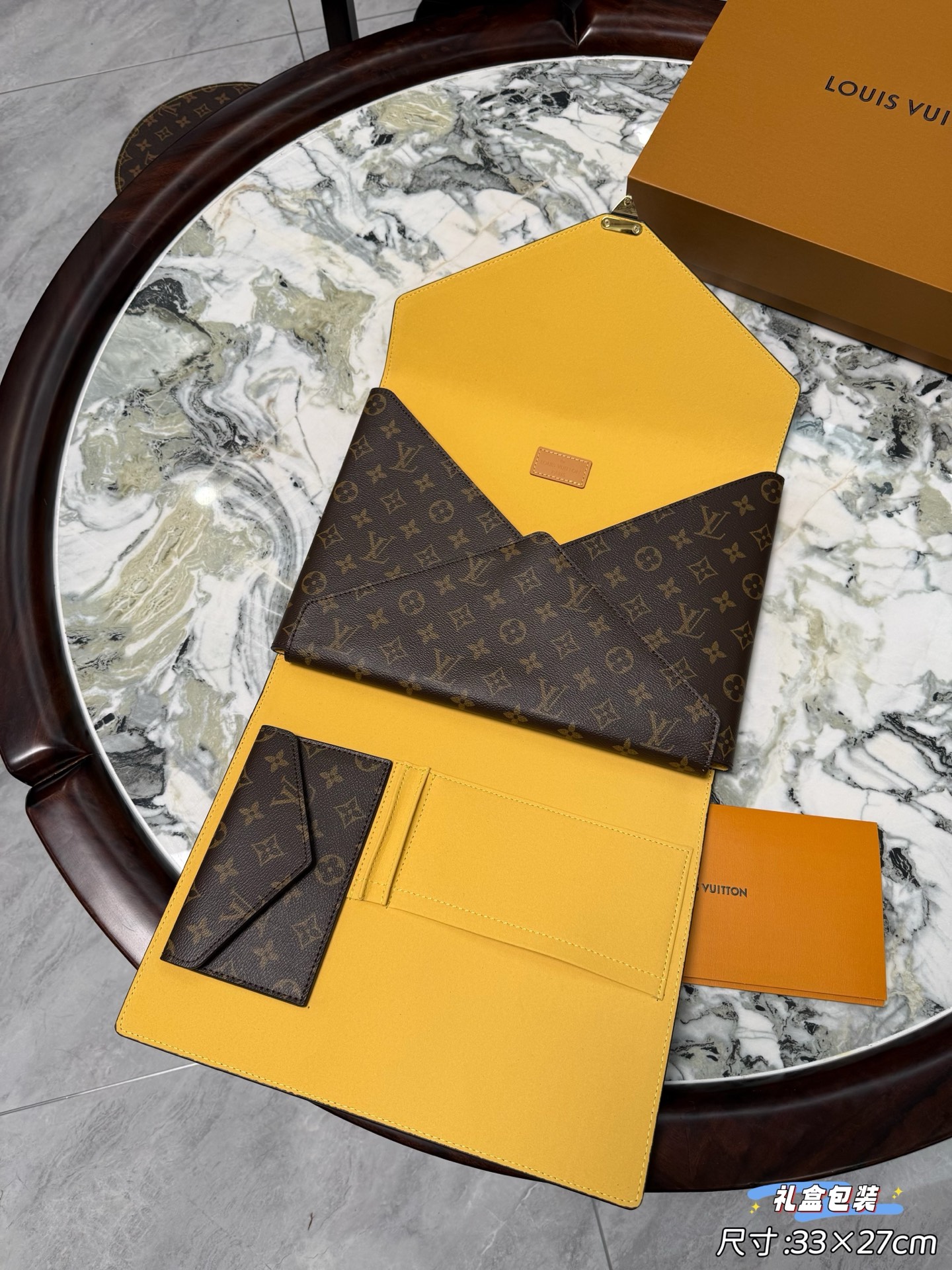 Louis Vuitton Mark 文件袋 9