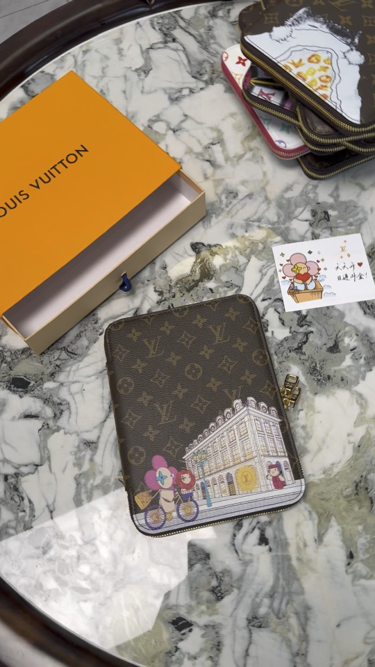 江诗丹顿 Vacheron Constantin 高定典藏名品高定成衣时装外套连衣裙衬衫T恤 #F3AB3C43
