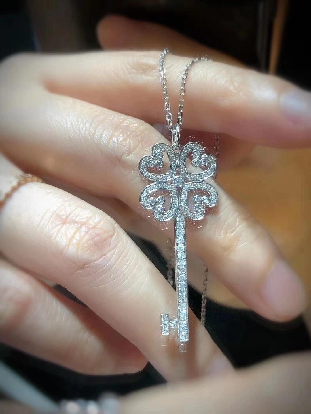 An elegant, versatile necklace designed for effortless styling, pairing - Comprehensive 6