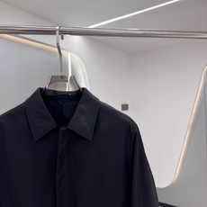 Zegna 杰尼亚 翻领夹克外套2025ss早秋新款 杰尼亚翻领夹克外套。采用进口面料,穿上身非常舒适透 Zegna 杰尼亚 翻领夹克外套2025ss早秋新款 杰尼亚翻领夹克外套。采用进口面料,穿上身非常舒适透