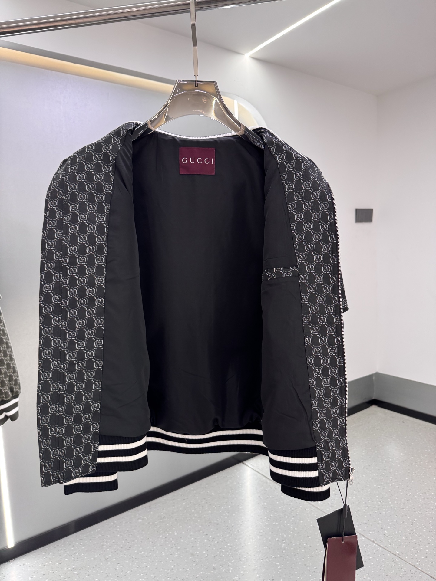 G家 官网同款，三标齐全！2025春夏新款男士夹克外套，时尚休闲高端版本！专柜定制面料 透气舒适度高，细