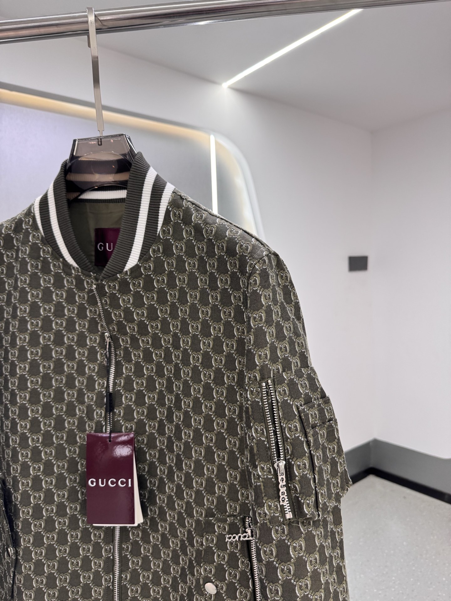 G家 官网同款，三标齐全！2025春夏新款男士夹克外套，时尚休闲高端版本！专柜定制面料 透气舒适度高，细