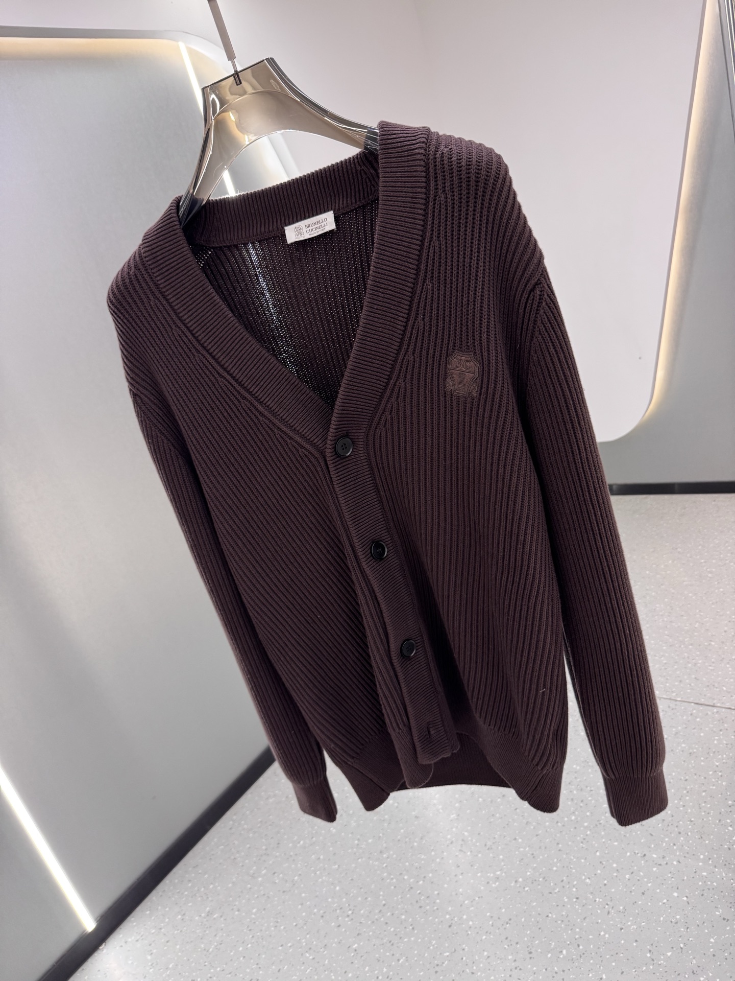 🔥BC 2024官网最新款秋冬14针高密提花针织开衫 甄选440克14针棉混纺材质 既有棉的质感软糯亲肤